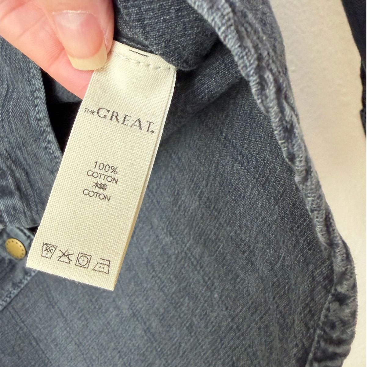 THE GREAT The Great Washed Black Denim Long Sleeve Shirt Size 0 Size XS / US 0-2 / IT 36-38 - 10 Thumbnail