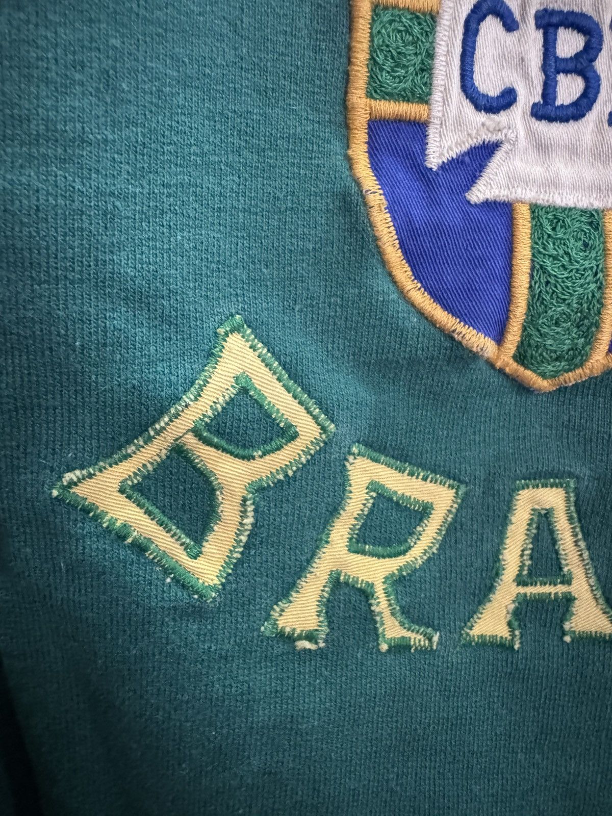 Vintage SUPER RARE Vintage 60s-70s BRAZIL Football Sweatshirt Size US M / EU 48-50 / 2 - 4 Thumbnail