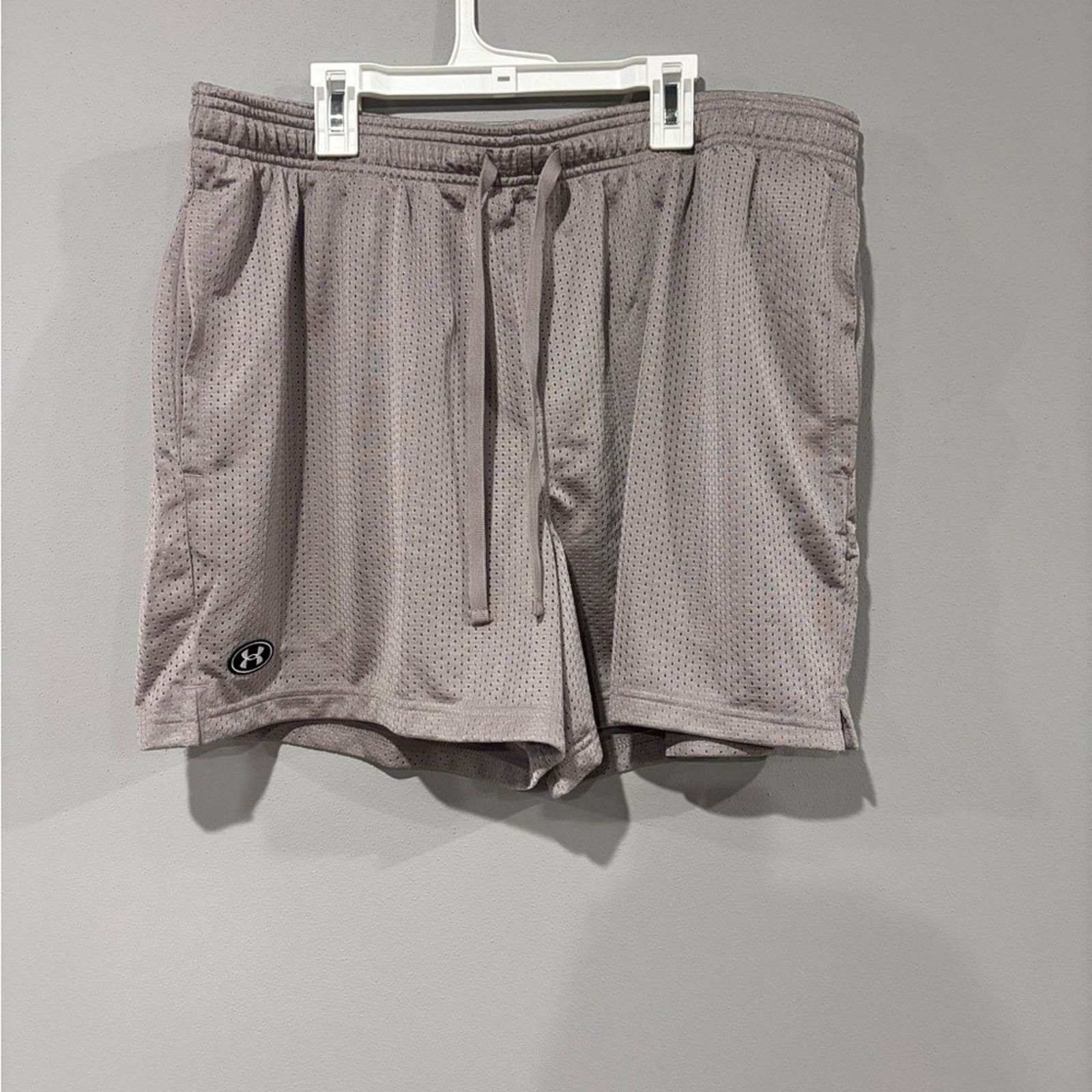 Under Armour Under Armour Men's Athletic Gray Shorts XXL Size US 38 / EU 54 - 2 Thumbnail