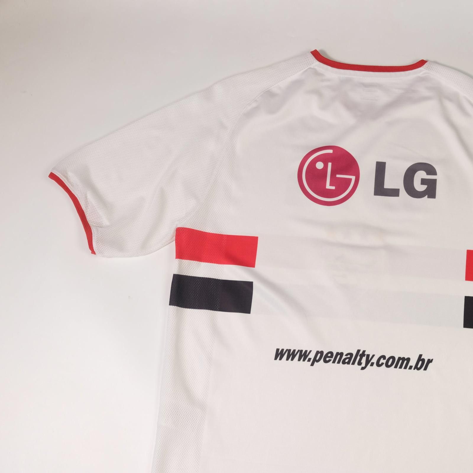 Penalty 2002/03 Sao Paulo Brazil Home Shirt (L) Size US L / EU 52-54 / 3 - 4 Thumbnail