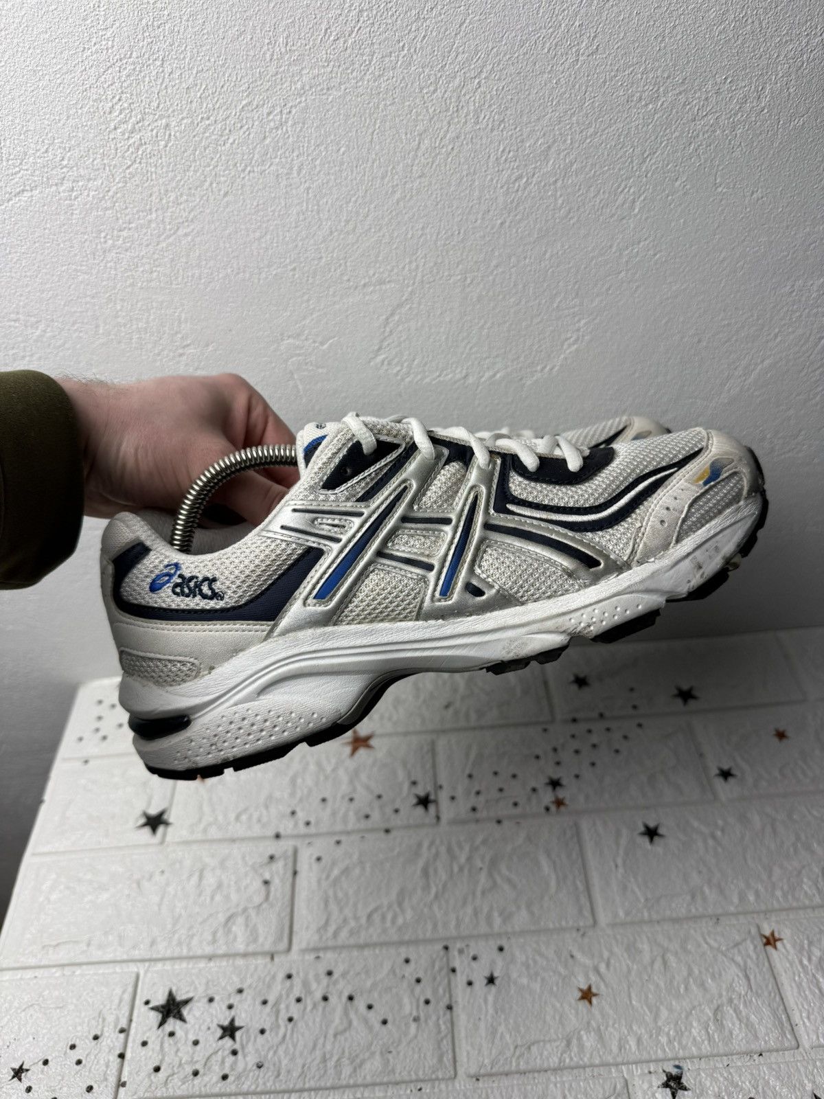 Asics asics gel-comulus US9.5 UK8.5 EUR43.5 Sneakers Vintage Size US 9.5 / EU 42-43 - 1 Thumbnail