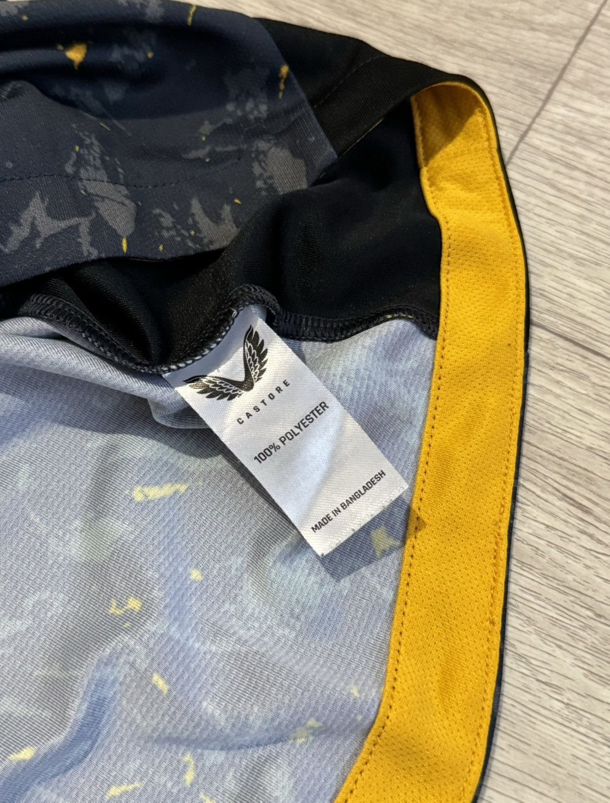 Castore 🔷Castore Wolverhampton 2021/22 Soccer jersey🔷 Size US L / EU 52-54 / 3 - 5 Thumbnail