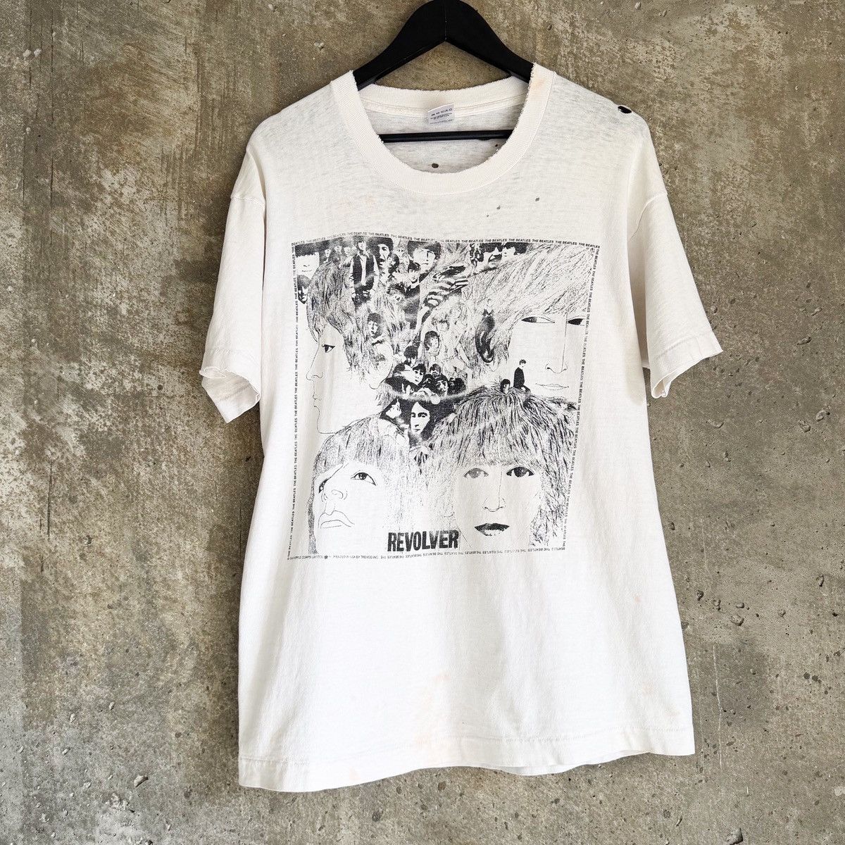 Band Tees 90s THRASHED The Beatles ‘Revolver’ Tee Shirt Size US L / EU 52-54 / 3 - 1 Thumbnail