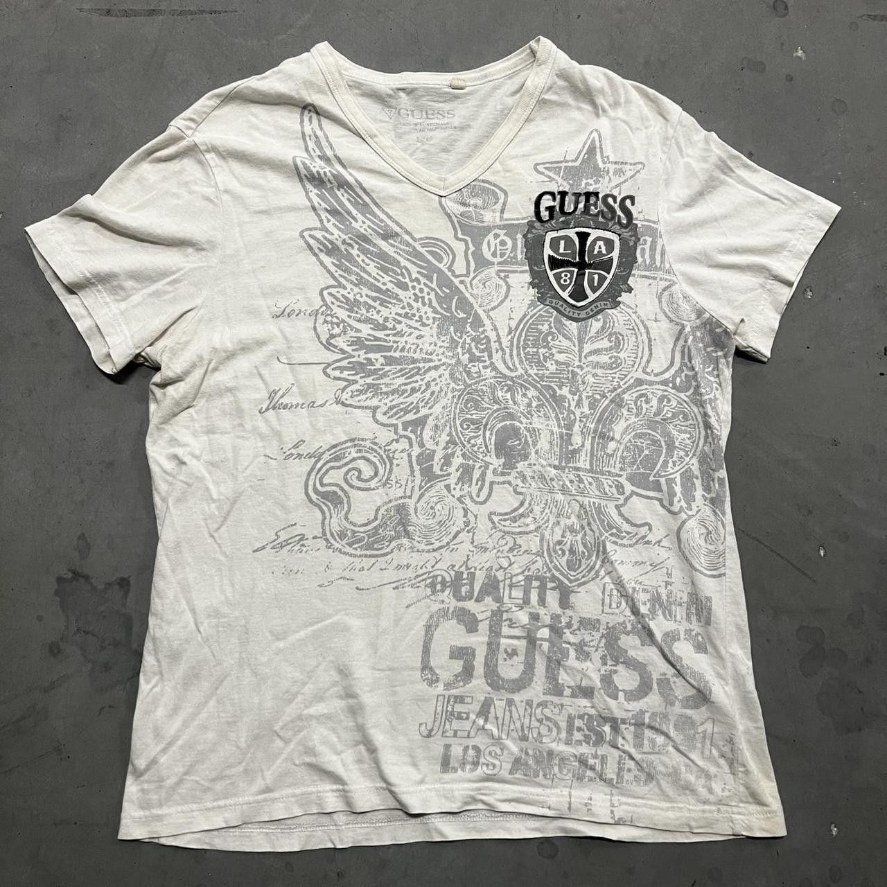 Guess Vintage Y2K/2000s Guess White Y2K Graphic Tee! Size L / US 10 / IT 46 - 1 Thumbnail