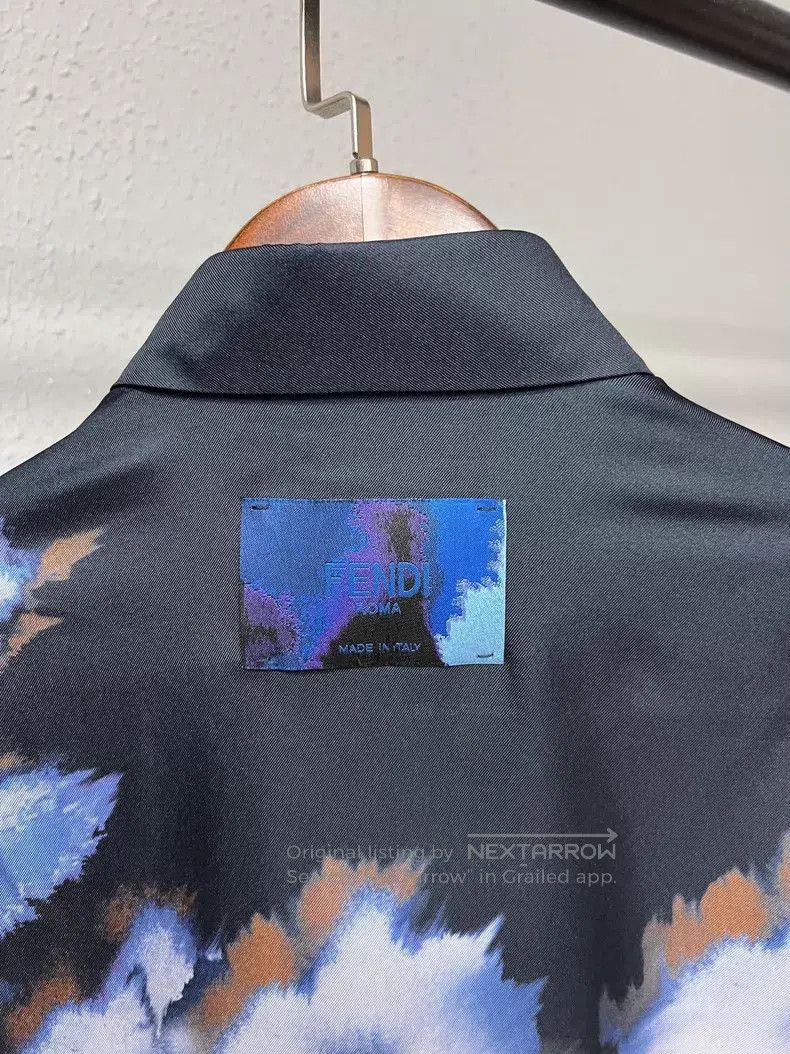 Fendi Fendi size 39 Blue and White Washed Silk Shirt Size US XS / EU 42 / 0 - 3 Thumbnail