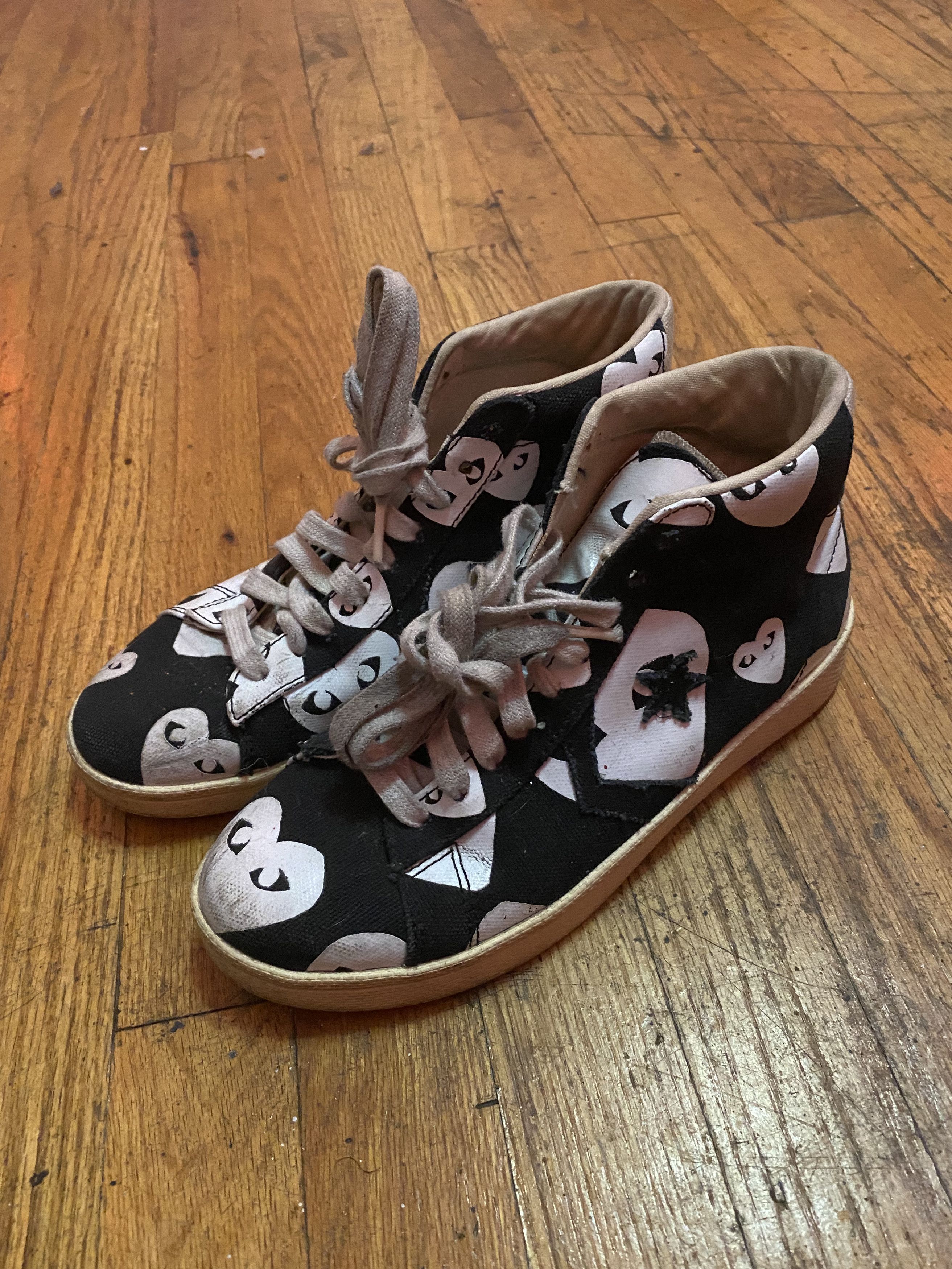 Comme des Garcons COMME DES GARÇONS x CONVERSE Hi-Top Snkrs ⊛ BLK/WTE ⊛ GntlyW Size US 7.5 / IT 37.5 - 1 Thumbnail