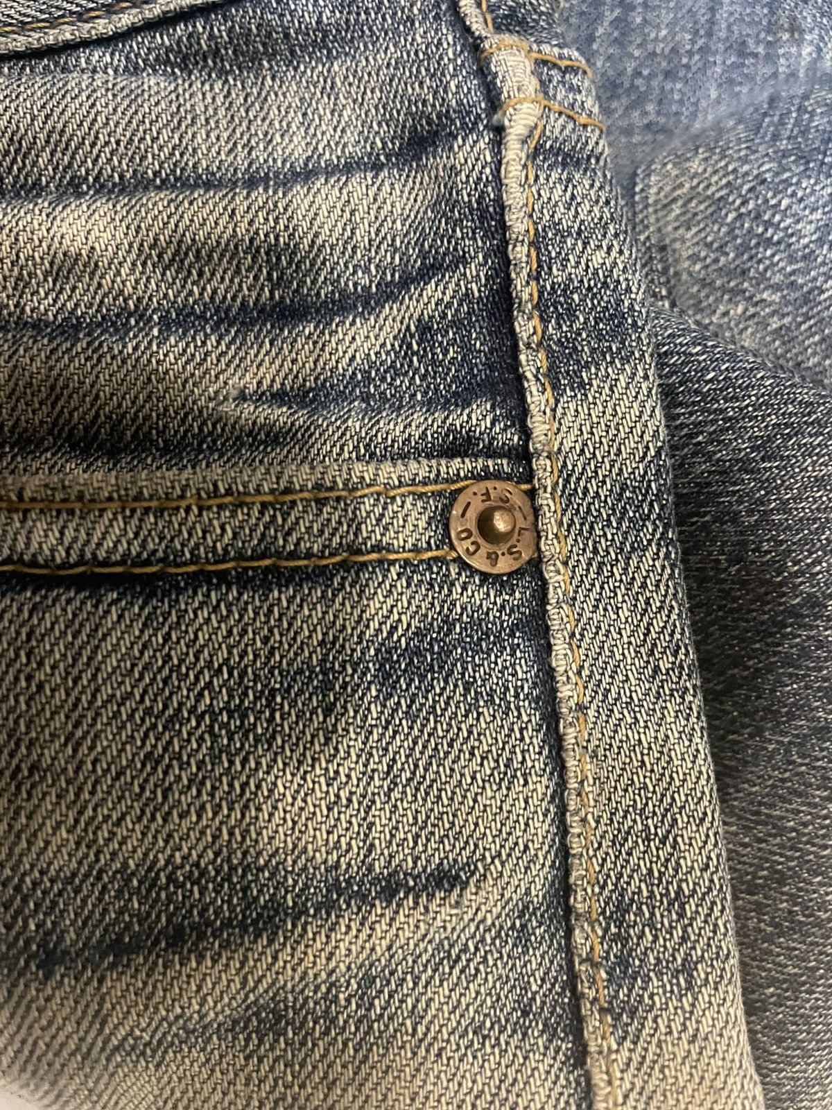 Levi's 🔥VINTAGE🔥LEVIS BIG "E" SELVEDGE BUTTON FLY Size US 29 - 6 Thumbnail