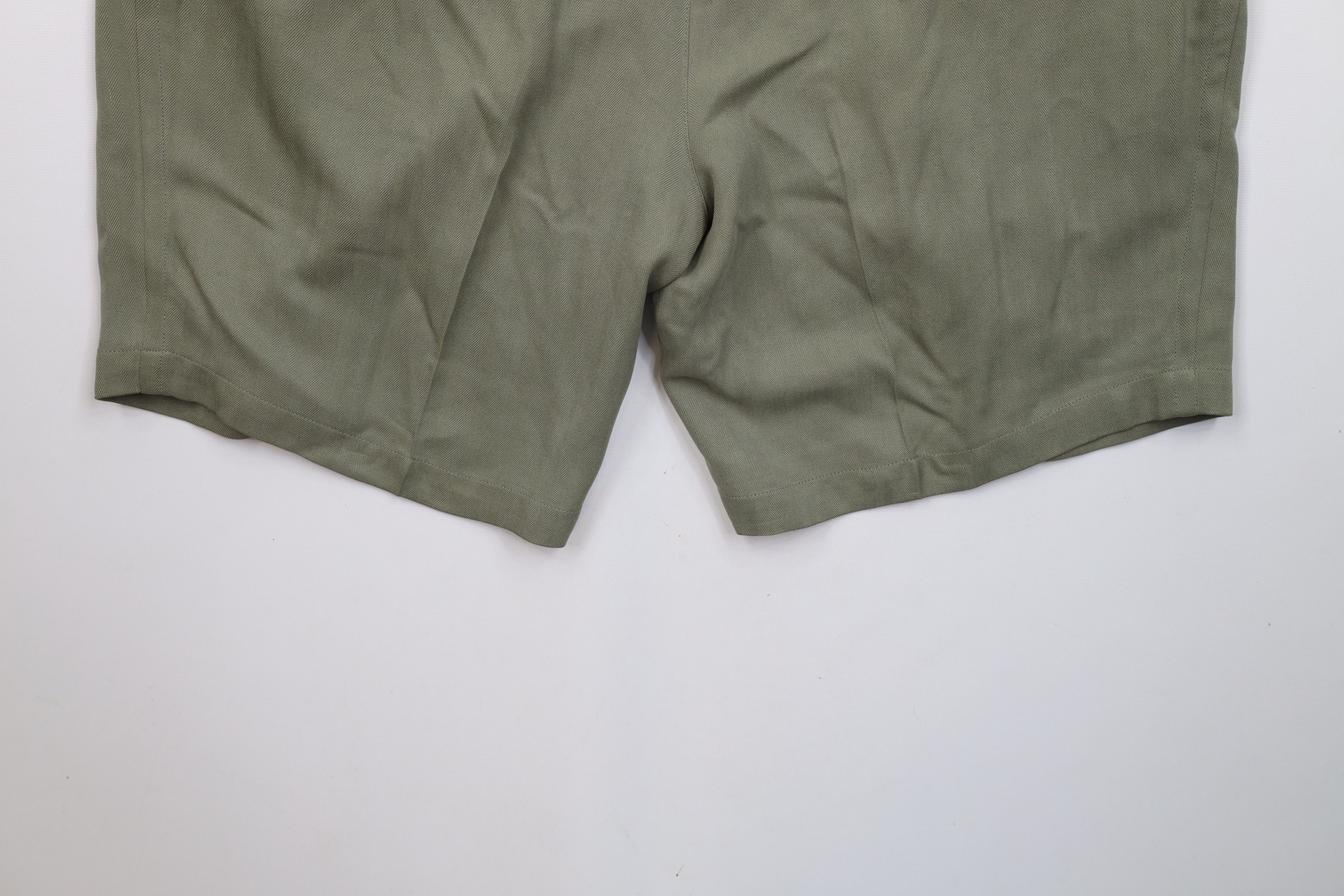 Tommy Bahama × Vintage Vintage 90s Tommy Bahama Relax Herringbone Pleated Shorts Size US 36 / EU 52 - 12 Thumbnail