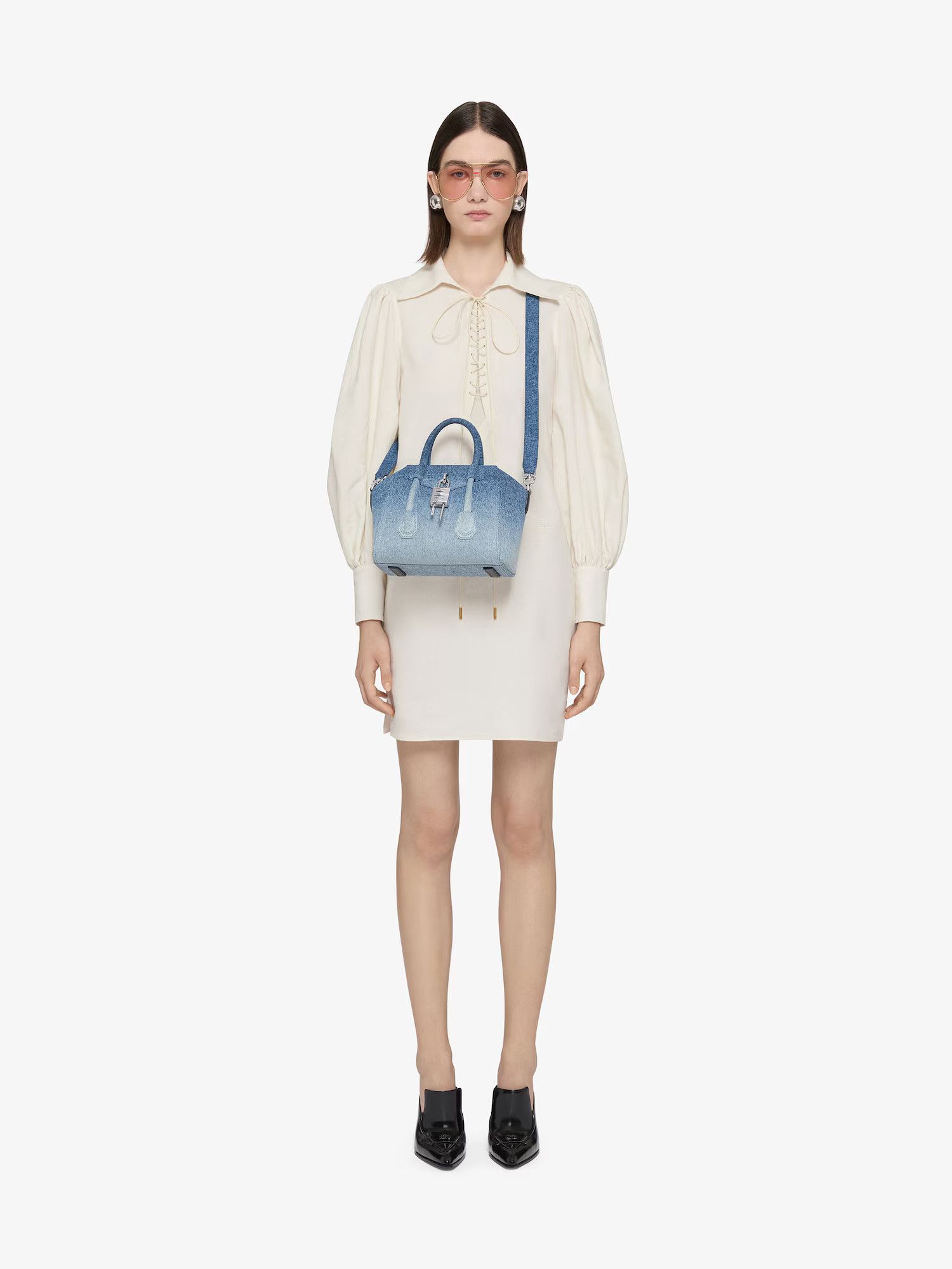 Givenchy oc11z0725 Size: OS / Mini Antigona Lock Bag in Medium Blue Size ONE SIZE - 2 Thumbnail