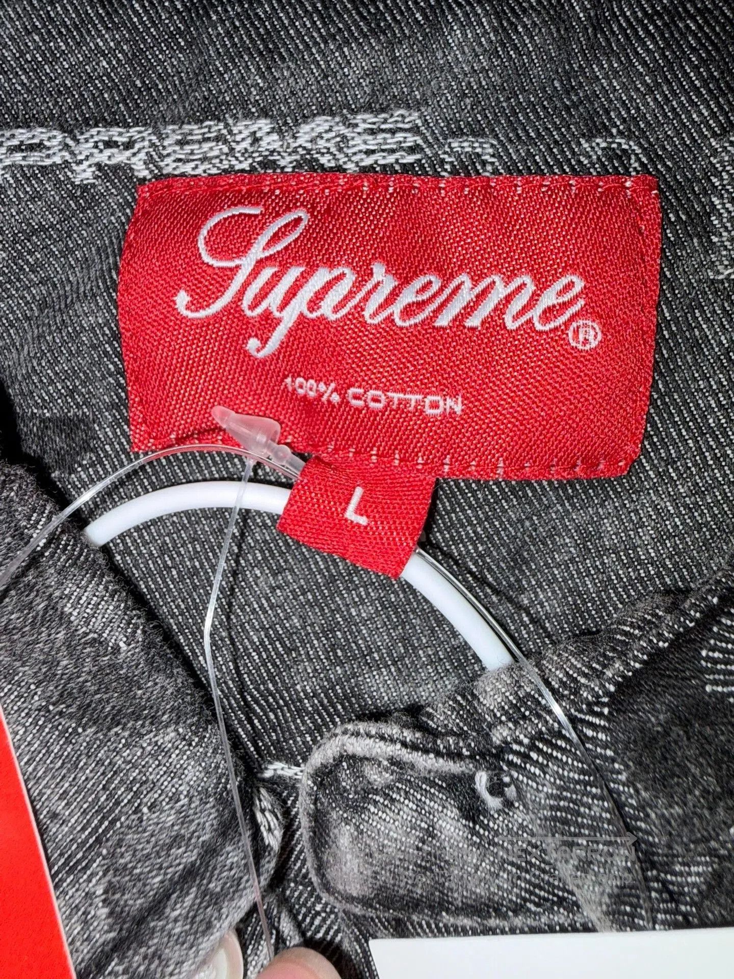 Supreme Supreme All. Size US L / EU 52-54 / 3 - 2 Thumbnail