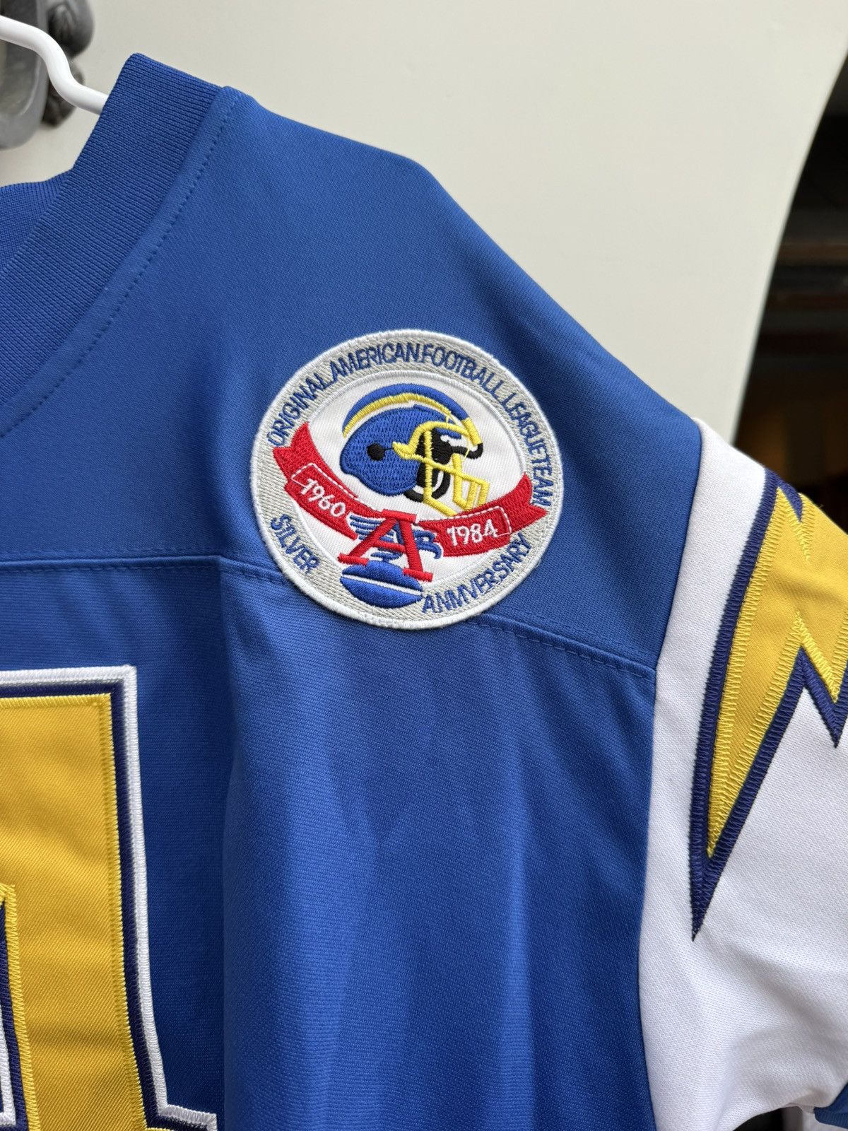 Mitchell & Ness Vintage 1984 Dan Fouts San Diego Chargers Jersey Size US L / EU 52-54 / 3 - 3 Thumbnail