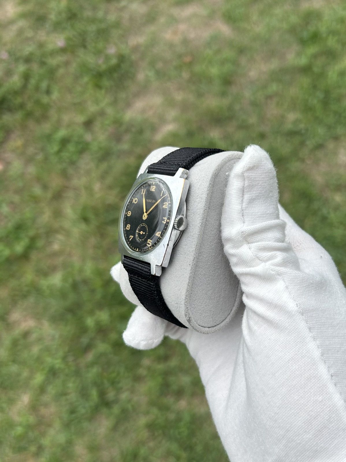 Vintage Vintage Watch Pobeda Soviet USSR Mechanical 1970s Size ONE SIZE - 16 Thumbnail