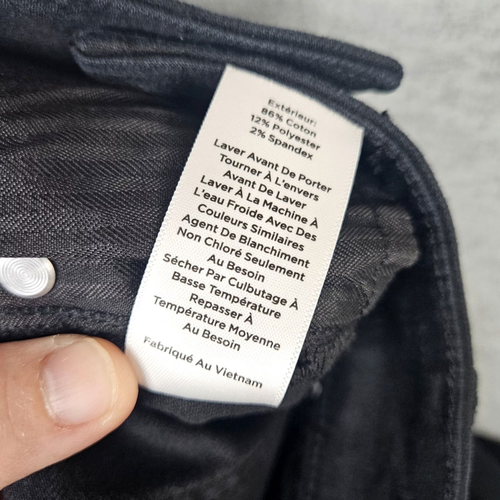 Talbots Talbots Women’s Dark Wash Zip Fly Straight Leg Jean Size 4P Black Denim 5-Pocket Regular Slim Fit Womens Size 27" / US 4 / IT 40 - 4 Thumbnail