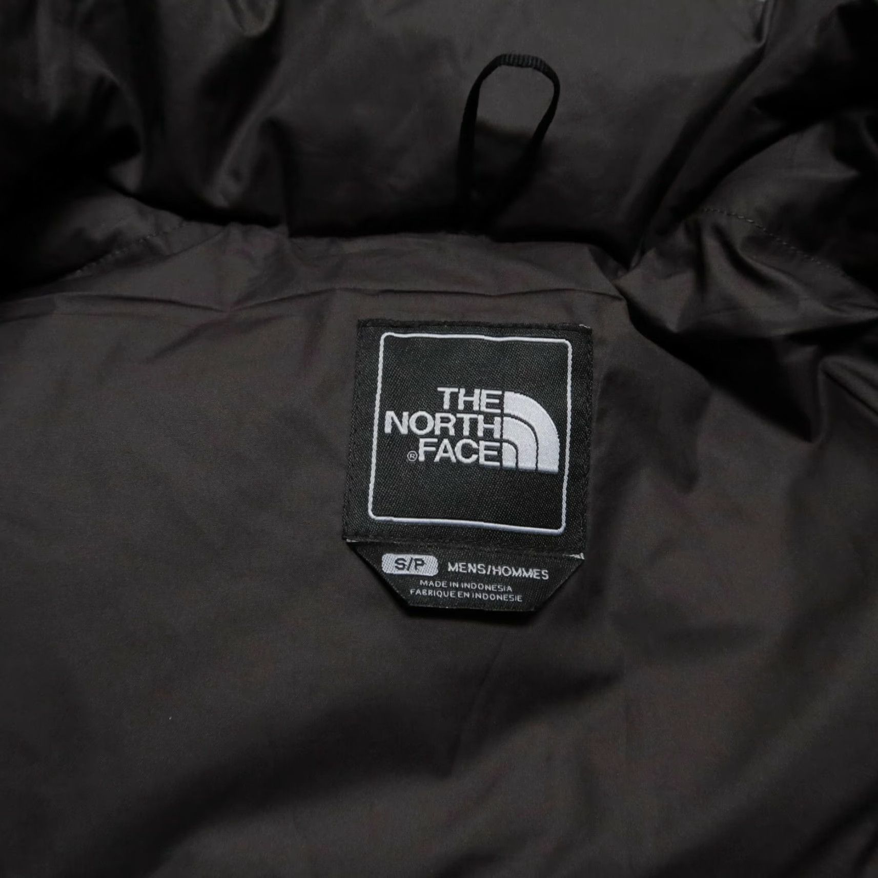 The North Face VINTAGE North Face Nuptse 700 Quilted Down Puffer Jacket Grey S Mens Size US S / EU 44-46 / 1 - 7 Thumbnail