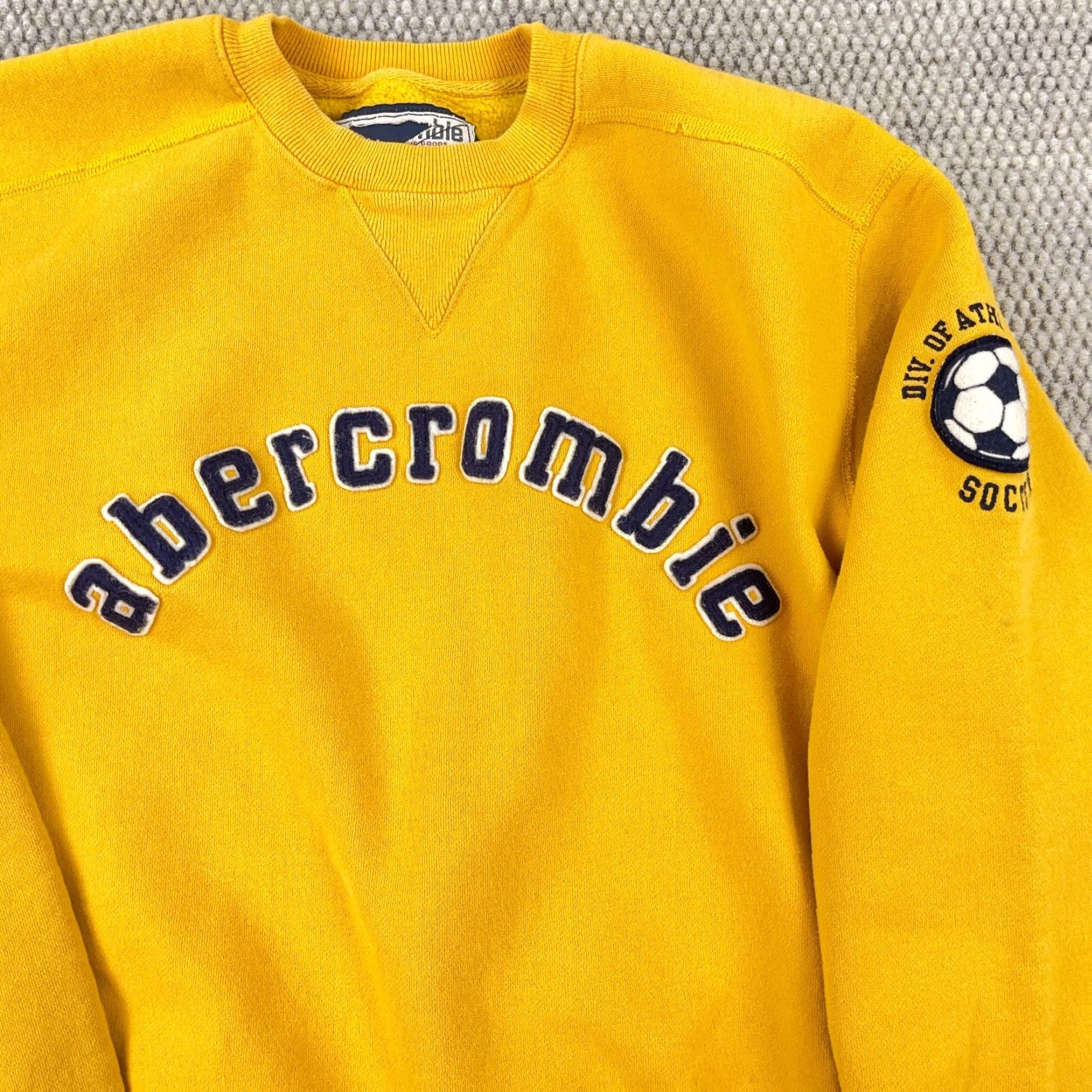 Abercrombie & Fitch Abercrombie & Fitch Sweatshirt Mens XL Yellow Crewneck VTG Size US XL / EU 56 / 4 - 2 Thumbnail