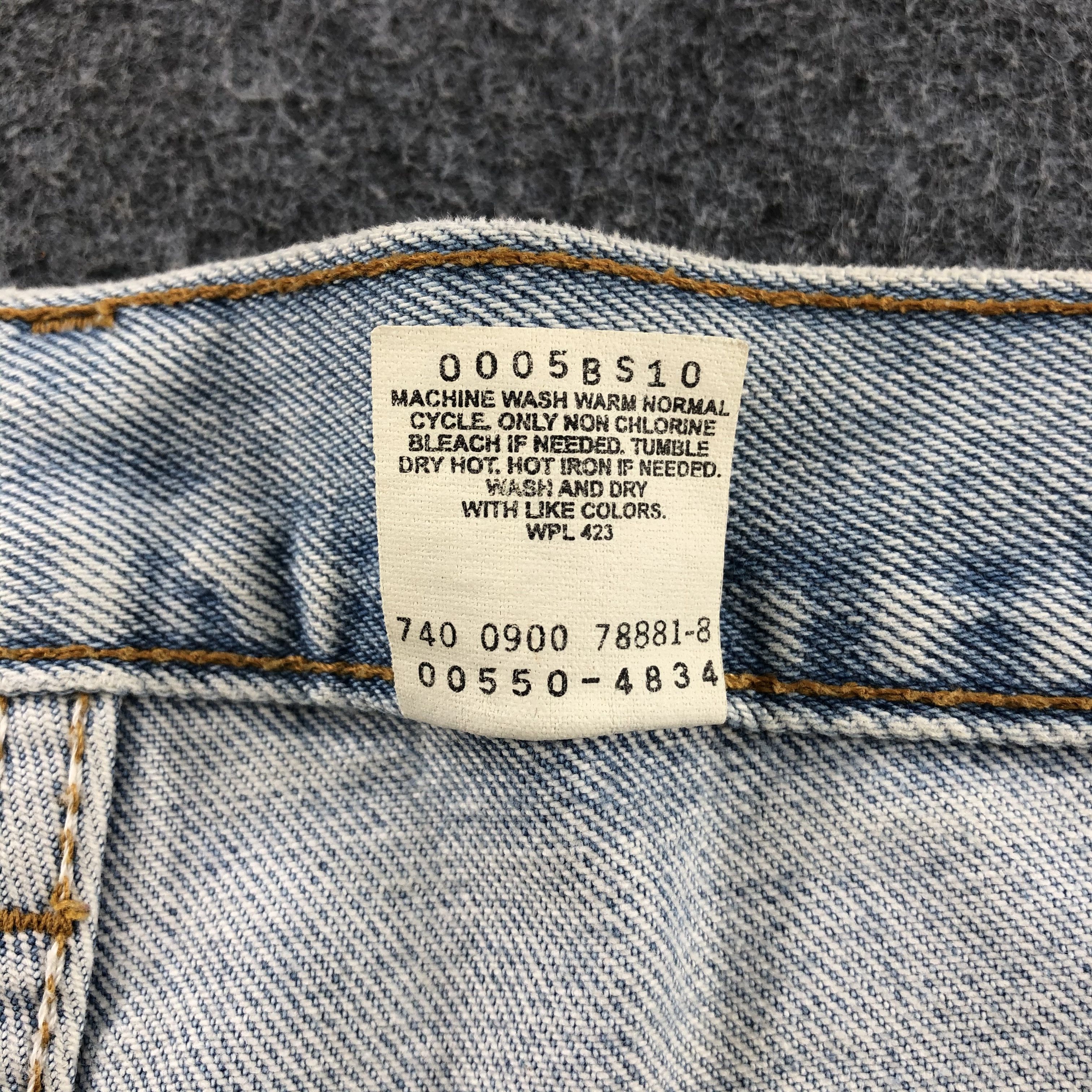 Levi's × Vintage Vintage 90s Light Wash Levis 550 Jeans-JM1948 Size US 35 - 10 Thumbnail