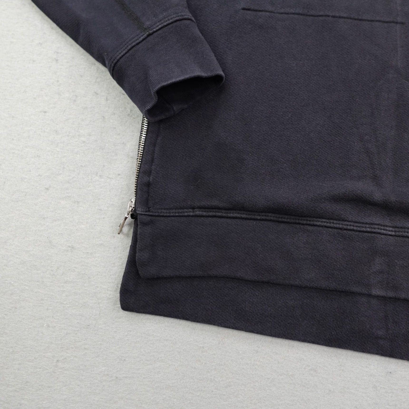 John Elliott VINTAGE John Elliott Hoodie Black Medium Pullover Side Zip Outdoor Sweatshirt Mens USA Size US M / EU 48-50 / 2 - 5 Thumbnail