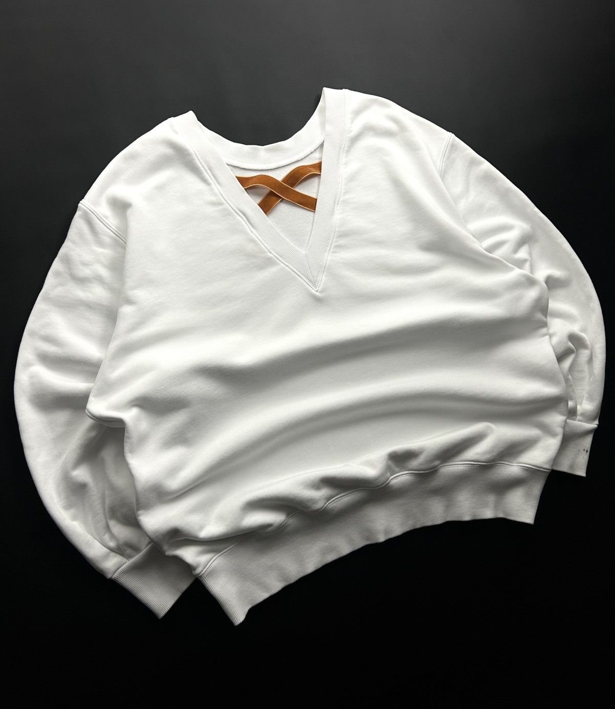 Onitsuka Tiger Rare Japanese Onitsuka Tiger White V-Neck Women’s Sweatshirt Size S / US 4 / IT 40 - 2 Thumbnail