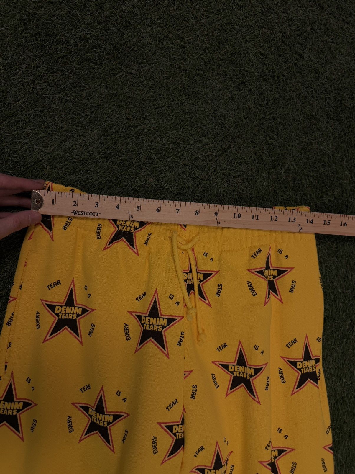 DENIM TEARS Denim Tears Star Sweatpants Size Small (NEW) Size US 30 / EU 46 - 7 Thumbnail