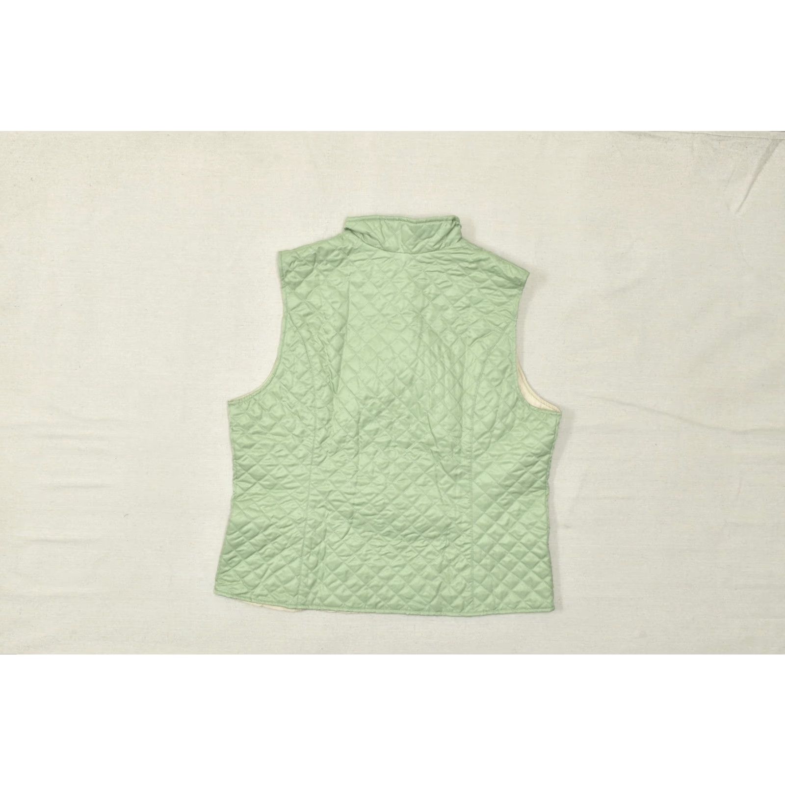 Eddie Bauer Eddie Bauer Women XL Green Quilted Puffer Vest Full Zip Lightweight Mock Neck Vest Size XL / US 12-14 / IT 48-50 - 8 Thumbnail