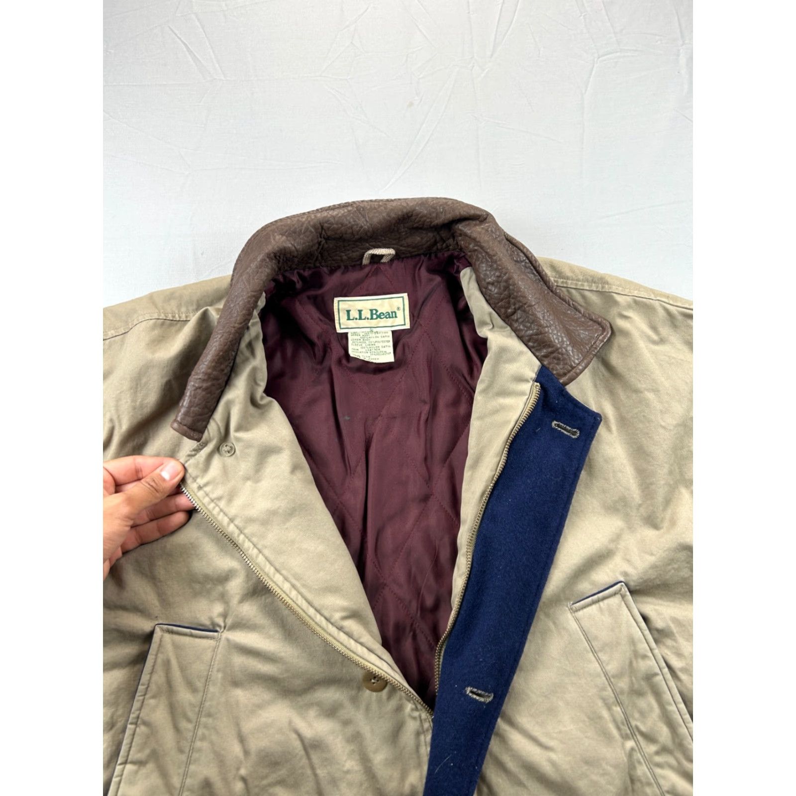 Vintage VINTAGE L.L.Bean Barn Coat Jacket Men XL Chore Brown Leather Collar 90s Insulated Overcoat Size US XL / EU 56 / 4 - 6 Thumbnail