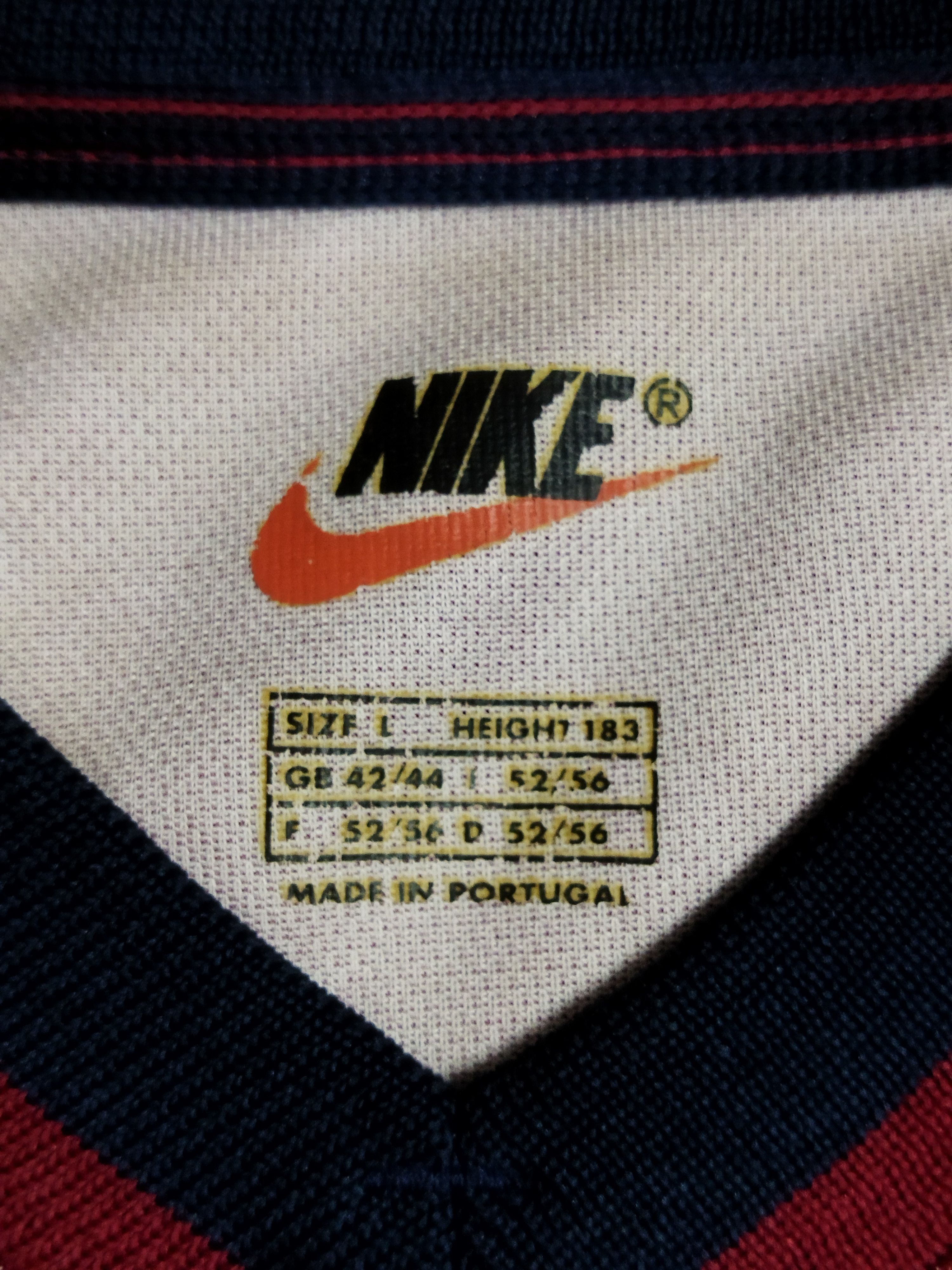 Nike Vintage 1998/2000 FC Barcelona Home Jersey Size US XL / EU 56 / 4 - 5 Thumbnail