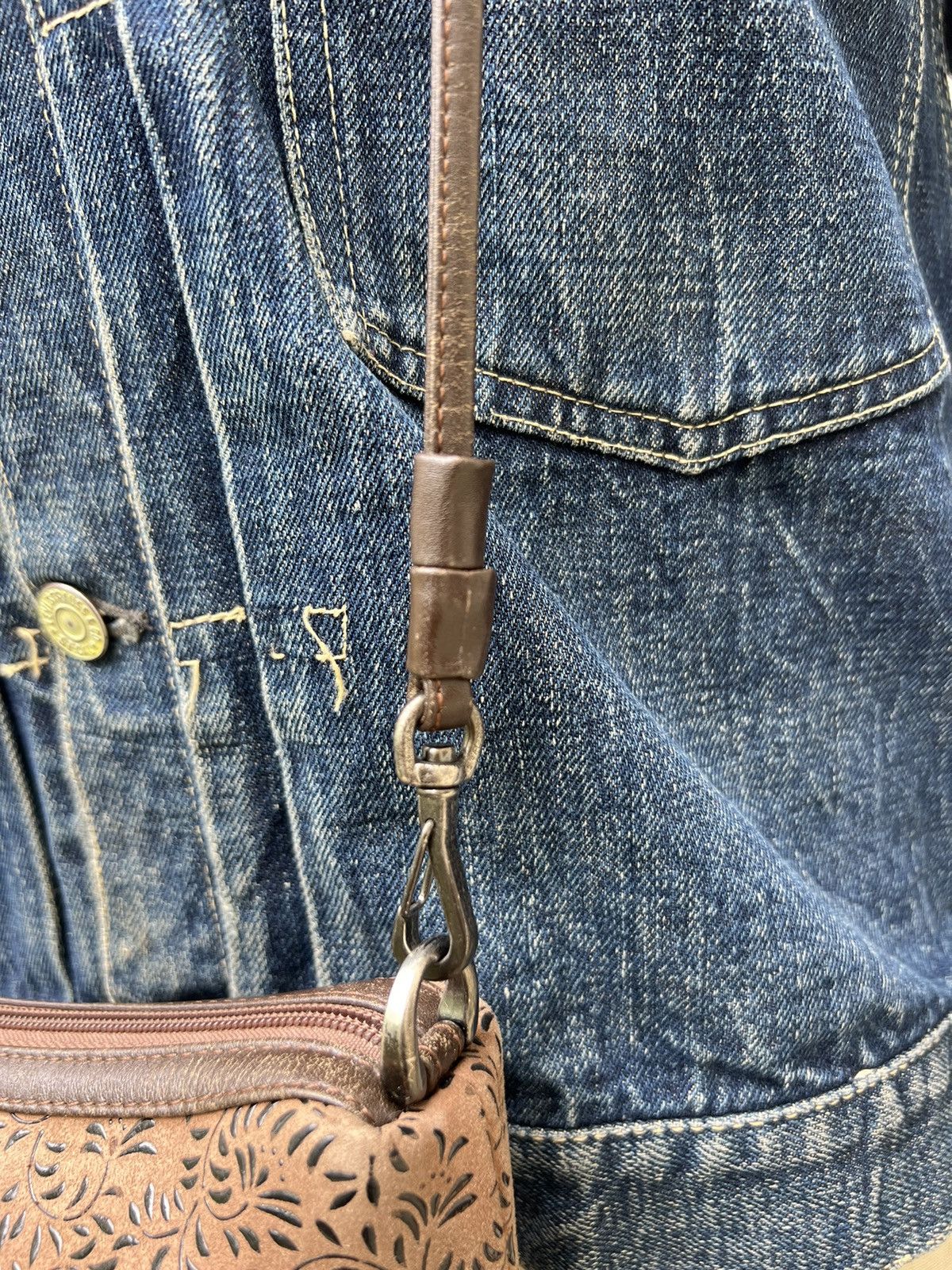 Leather Vintage INDENYA Japan Patina Leather Sling Bag Size ONE SIZE - 7 Thumbnail