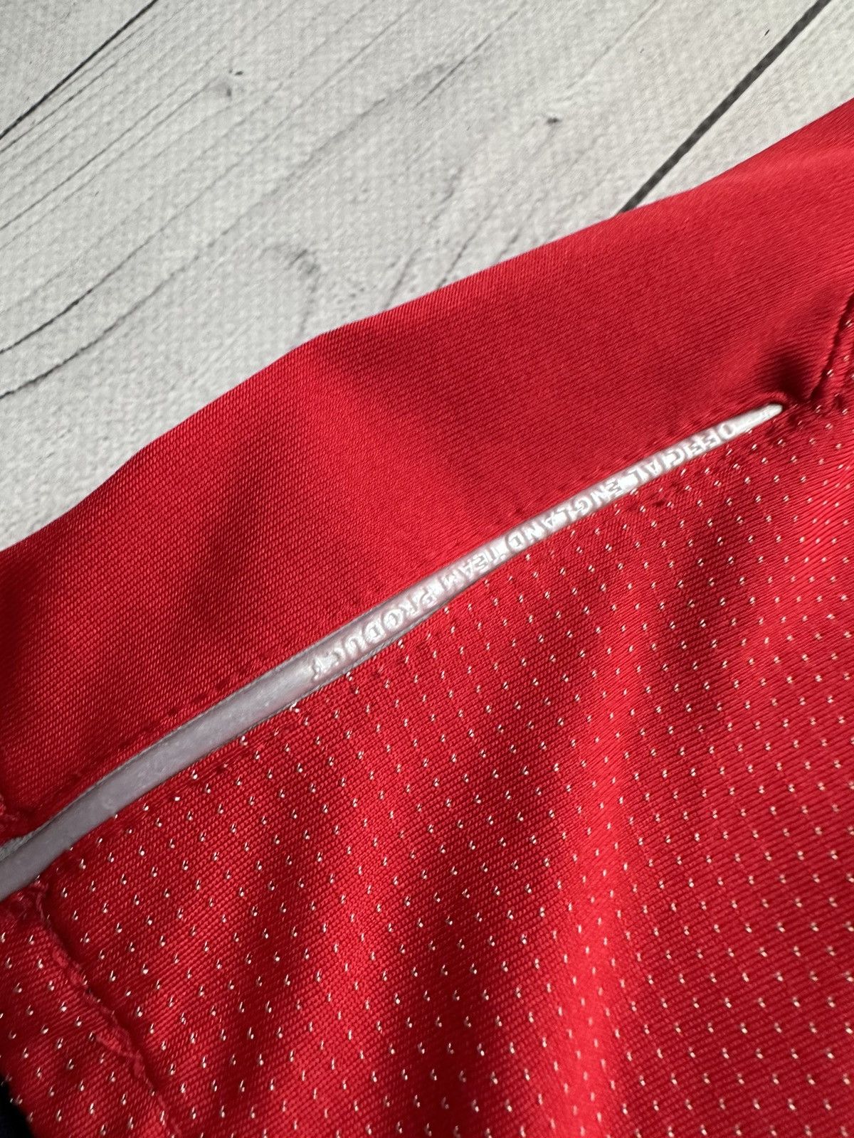 Umbro × Vintage Vintage Umbro England soccer jersey size L logo red Size US L / EU 52-54 / 3 - 3 Thumbnail