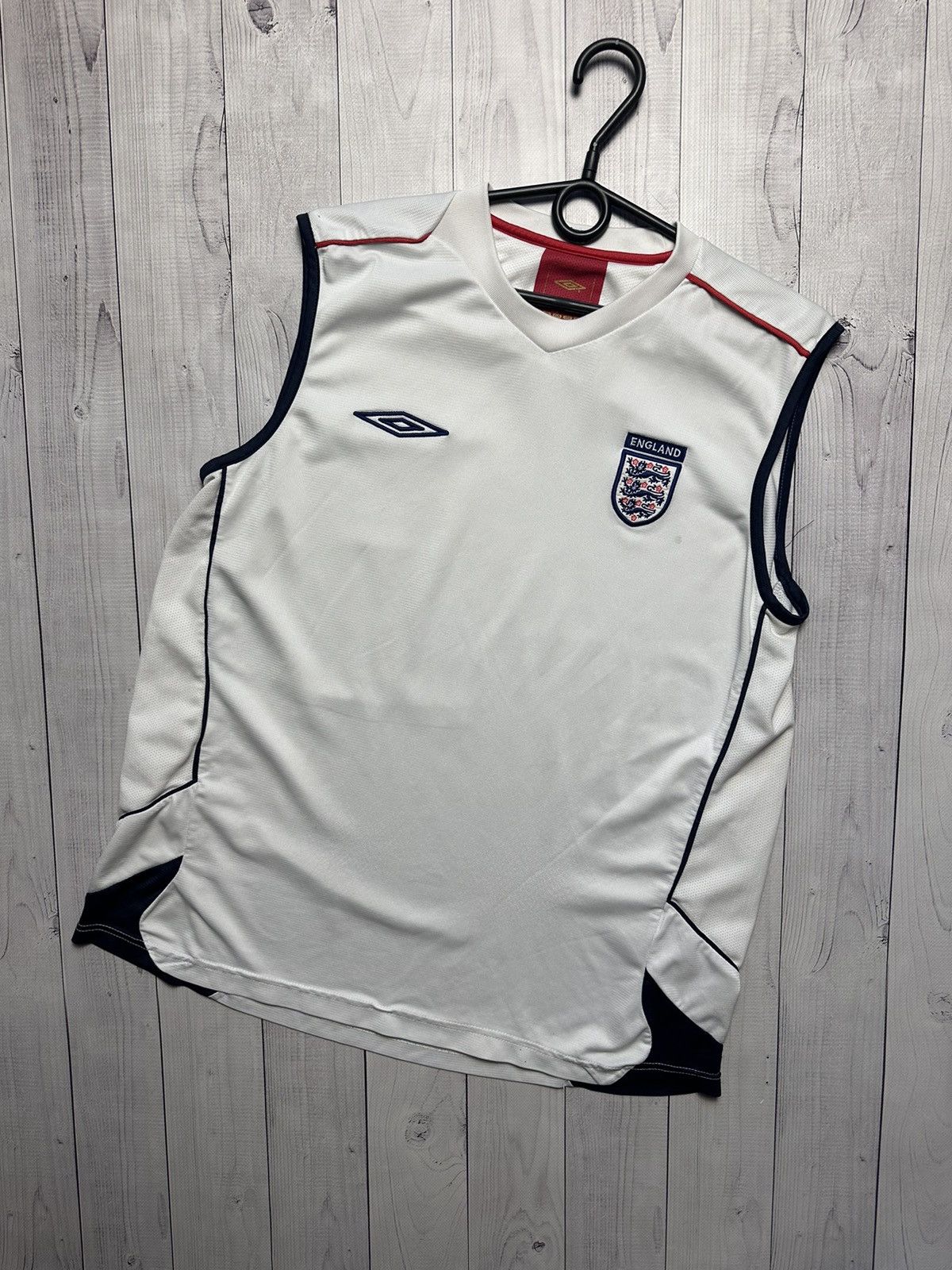 Umbro × Vintage Vintage Umbro England soccer jersey size L logo Size US L / EU 52-54 / 3 - 1 Thumbnail