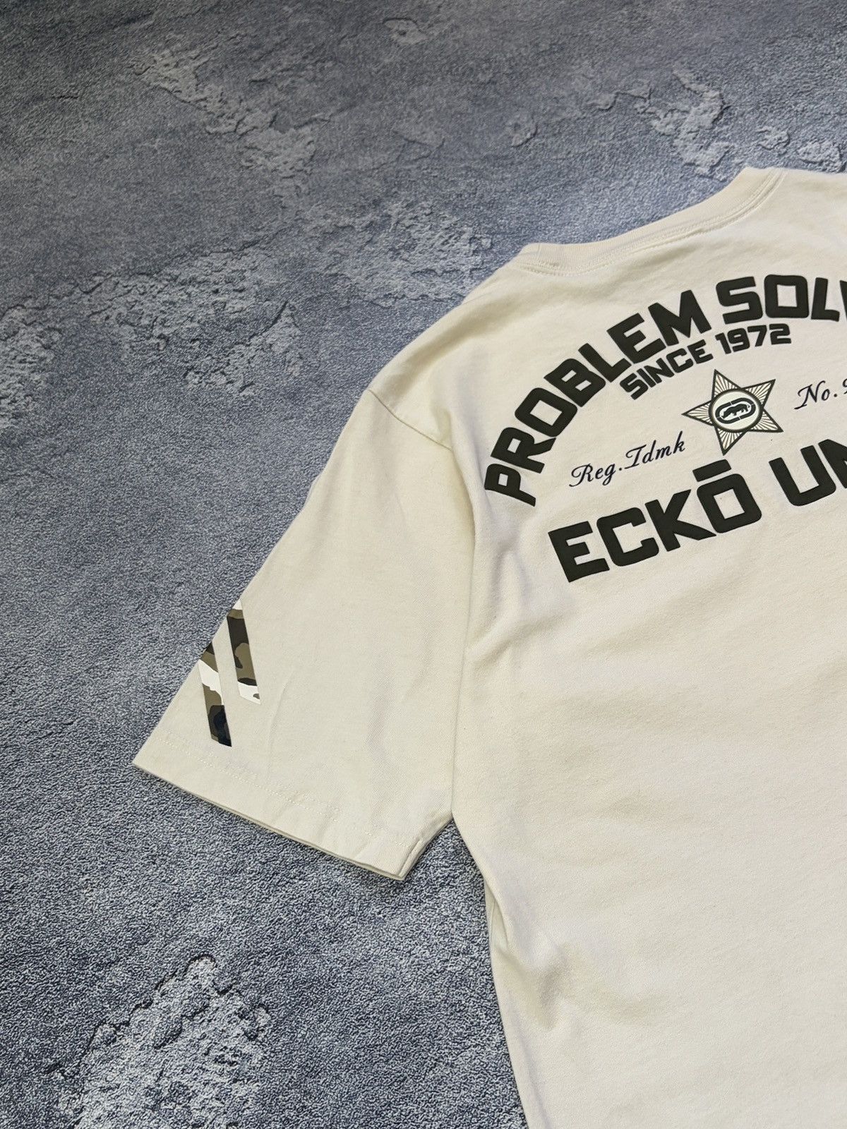 Ecko Unltd. Ecko Unltd Vtg Rhino Graphic T-Shirt Beige Y2K Baggy M Size US M / EU 48-50 / 2 - 11 Thumbnail