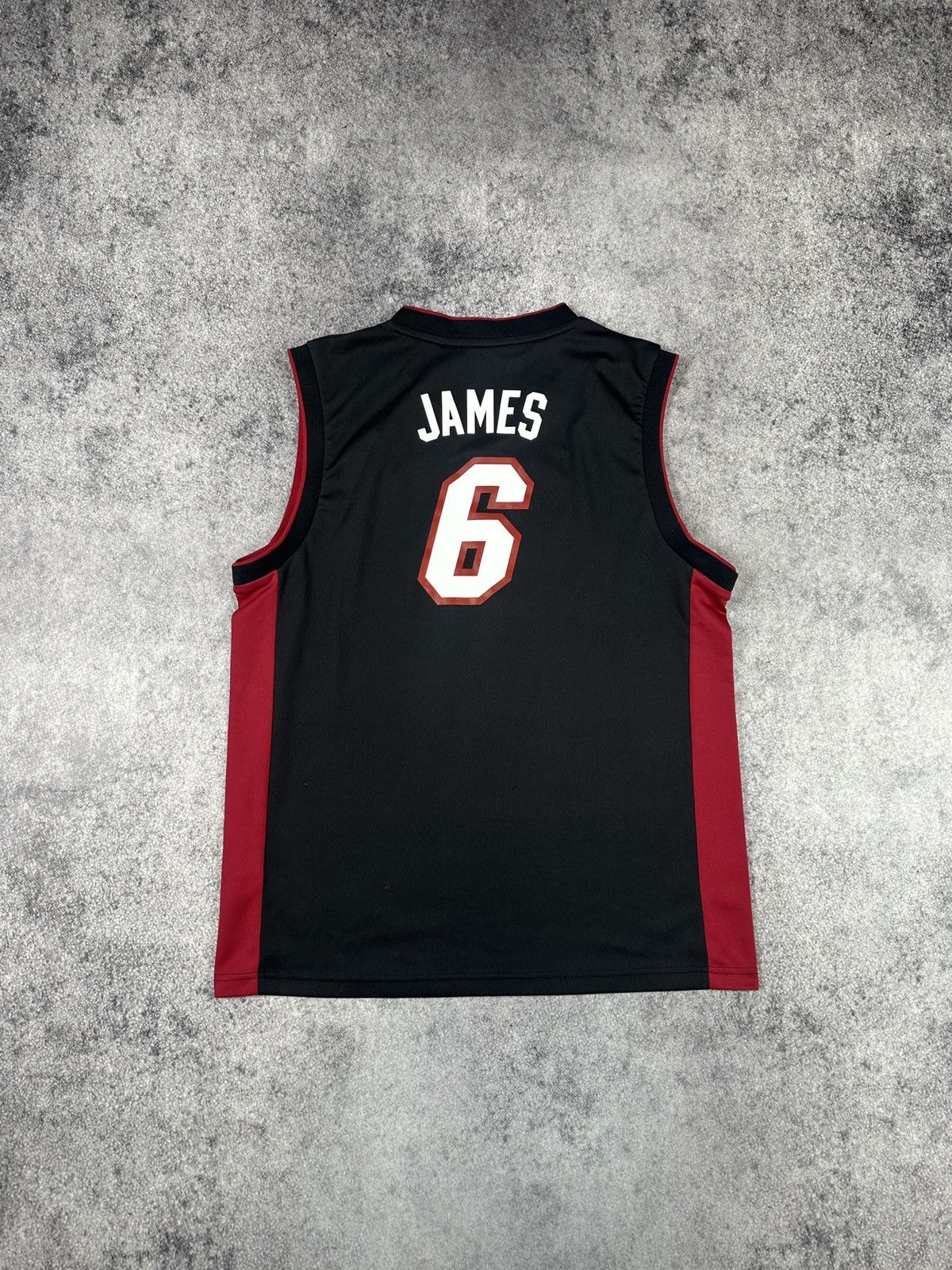 Adidas Vintage Adidas Miami Heat 6 James Basketball Jersey USA L Size US L / EU 52-54 / 3 - 6 Thumbnail