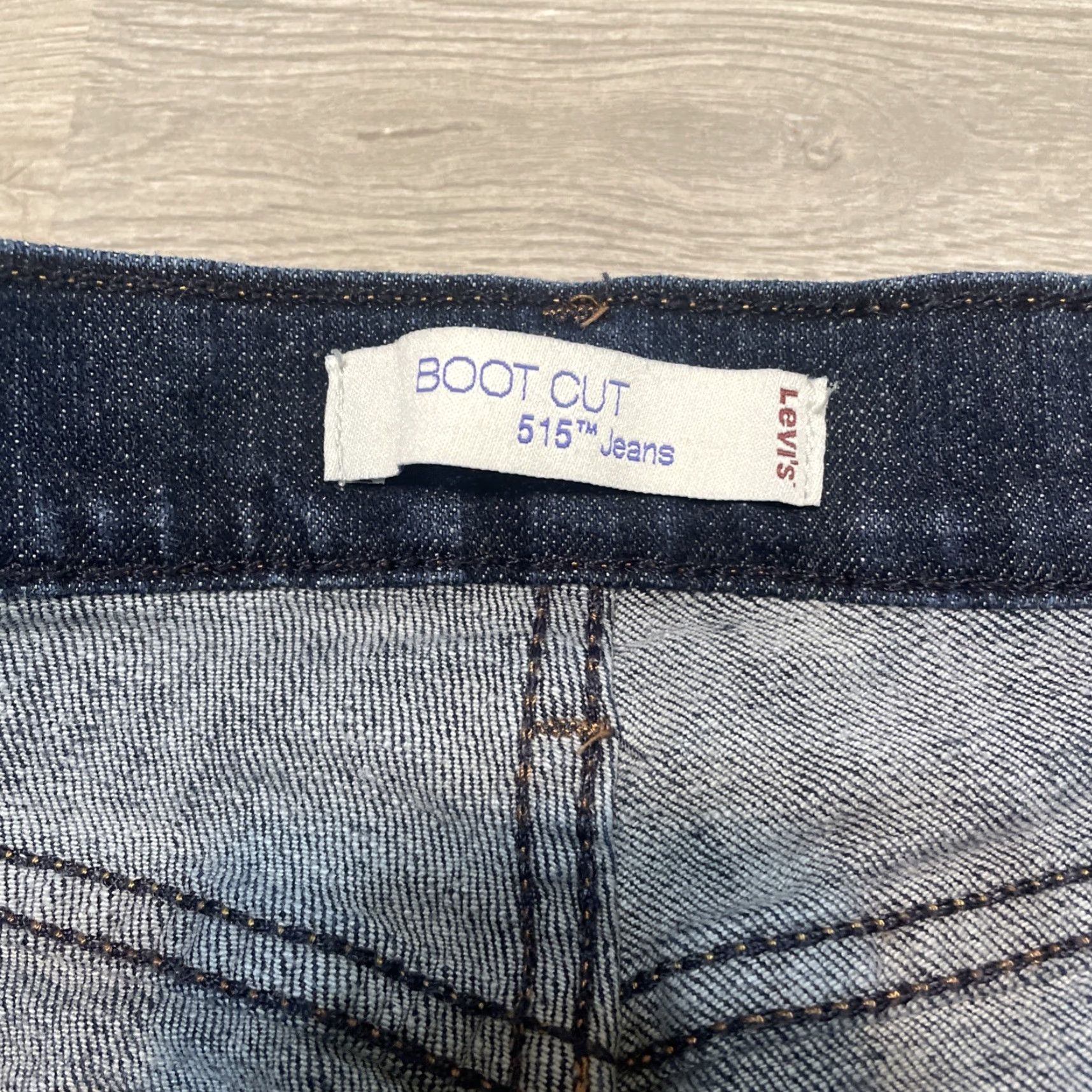 Levi's Levi's 515 Jeans Women's Boot Cut Mid Rise Dark Wash Size 8 Blue Size 30" / US 8 / IT 44 - 2 Thumbnail