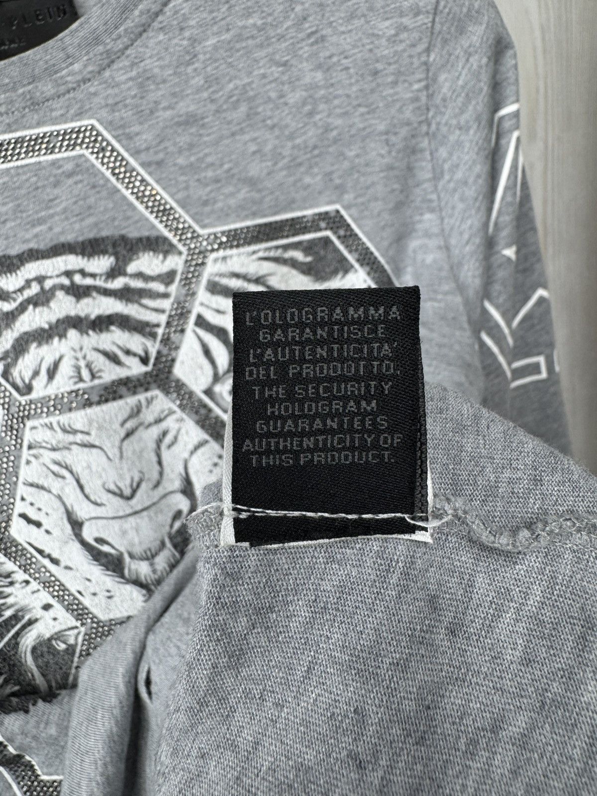 Philipp Plein Philip Plein Homme grey big logo tiger rhinestones ls tee Size US S / EU 44-46 / 1 - 12 Thumbnail