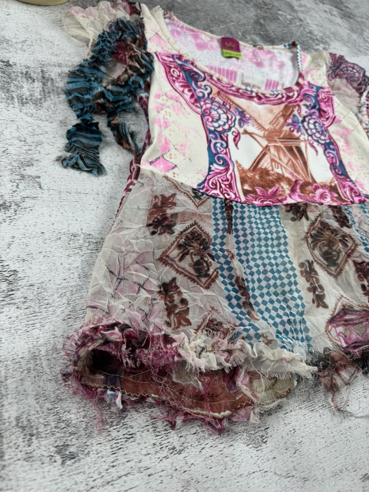 Designer Vintage Save The Queen Y2K Distressed Dress Top T-Shirt Size M / US 6-8 / IT 42-44 - 12 Thumbnail