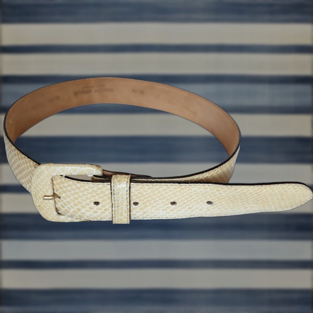 Giorgio Armani Women’s 26 Cream Color Genuine Python Snakeskin Belt Italy Made Belt Women 26 White Colorful Italy Made