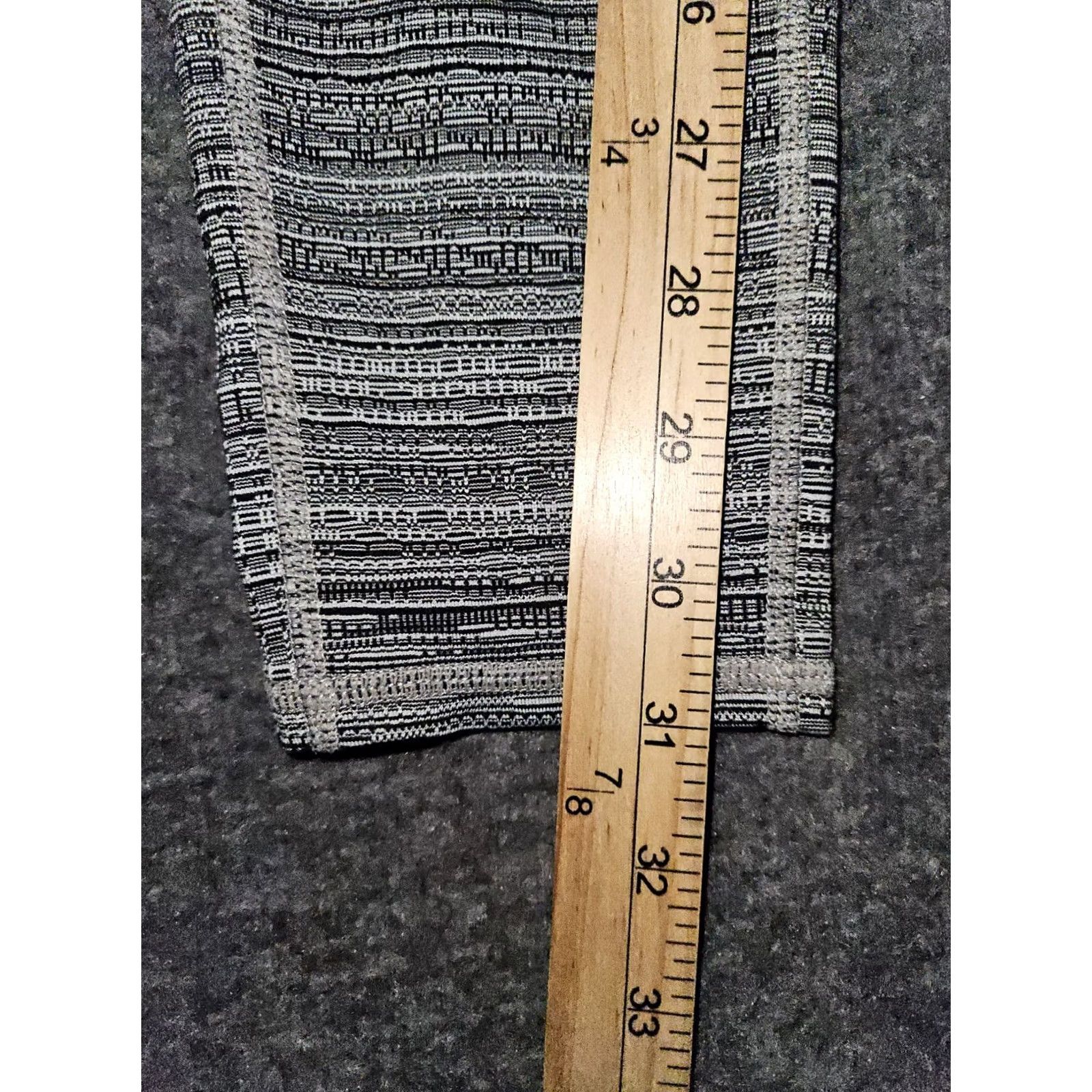 Athleta Athleta Leggings Women M Tall Ankle Black Gray Stretch Yoga Activewear Size 32" / US 10 / IT 46 - 5 Thumbnail