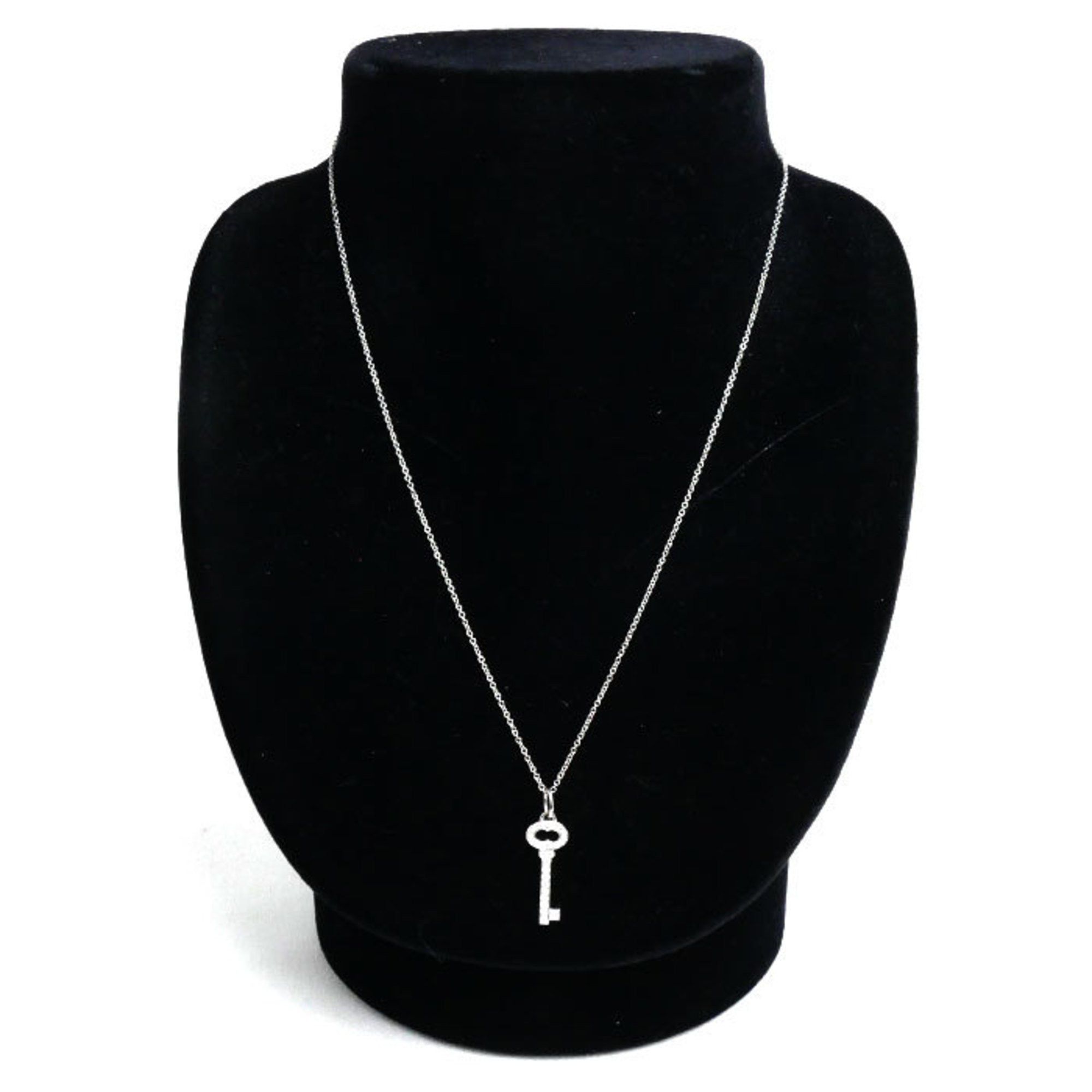 Tiffany & Co Clé ovale necklace