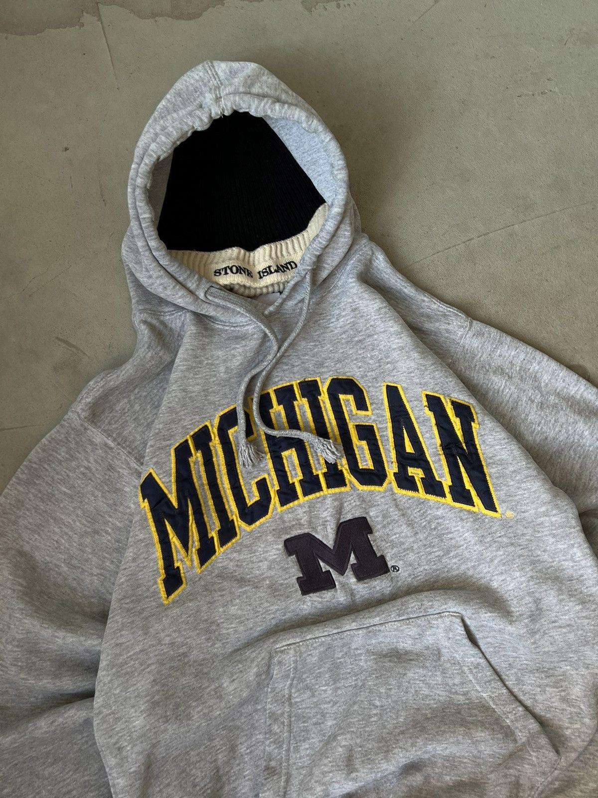 Vintage Vintage hoodie 90s Michigan reebok vintage Size US M / EU 48-50 / 2 - 5 Thumbnail
