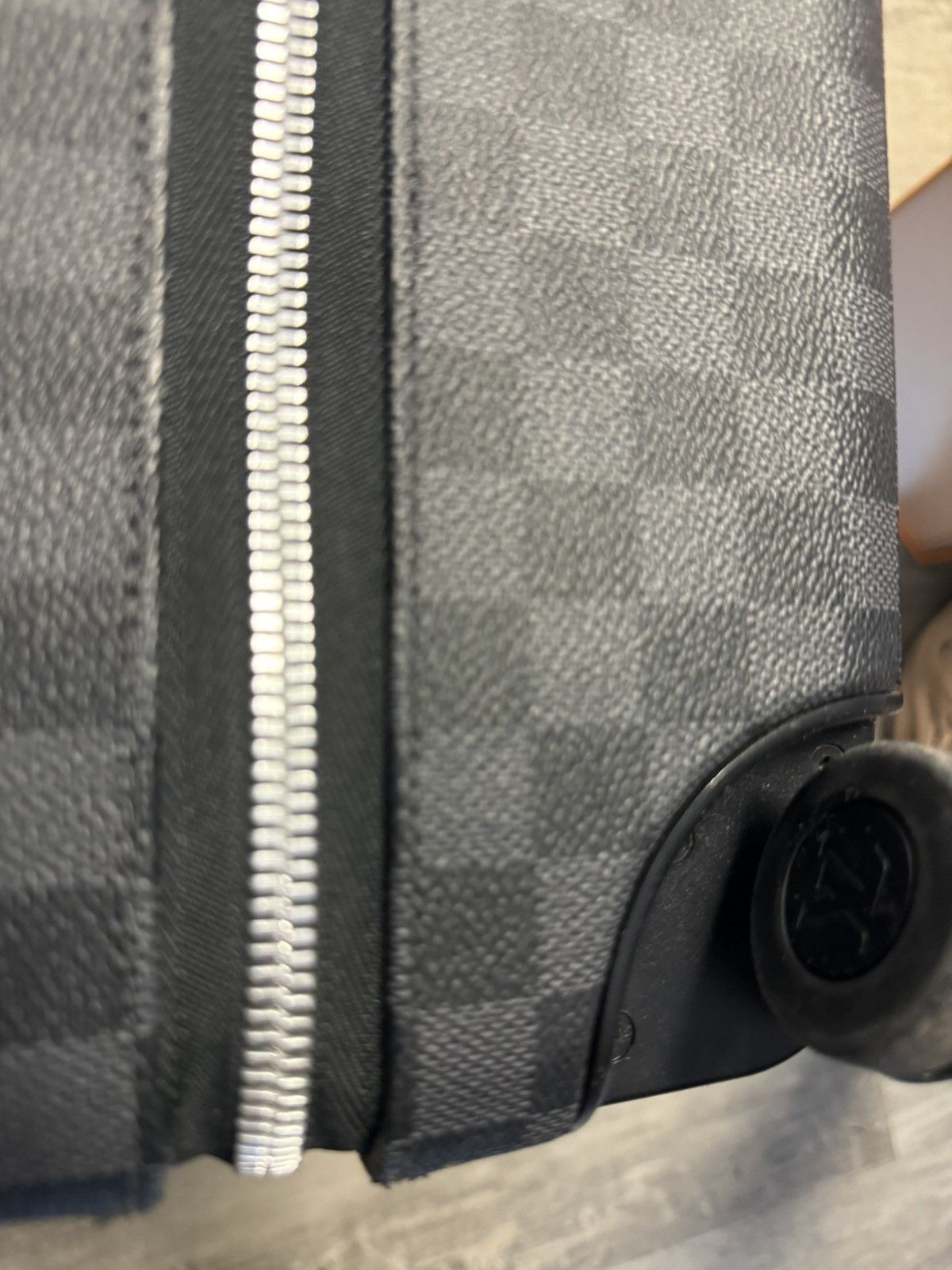 Louis Vuitton Louis Vuitton Horizon 55 Graphite Size ONE SIZE - 14 Thumbnail