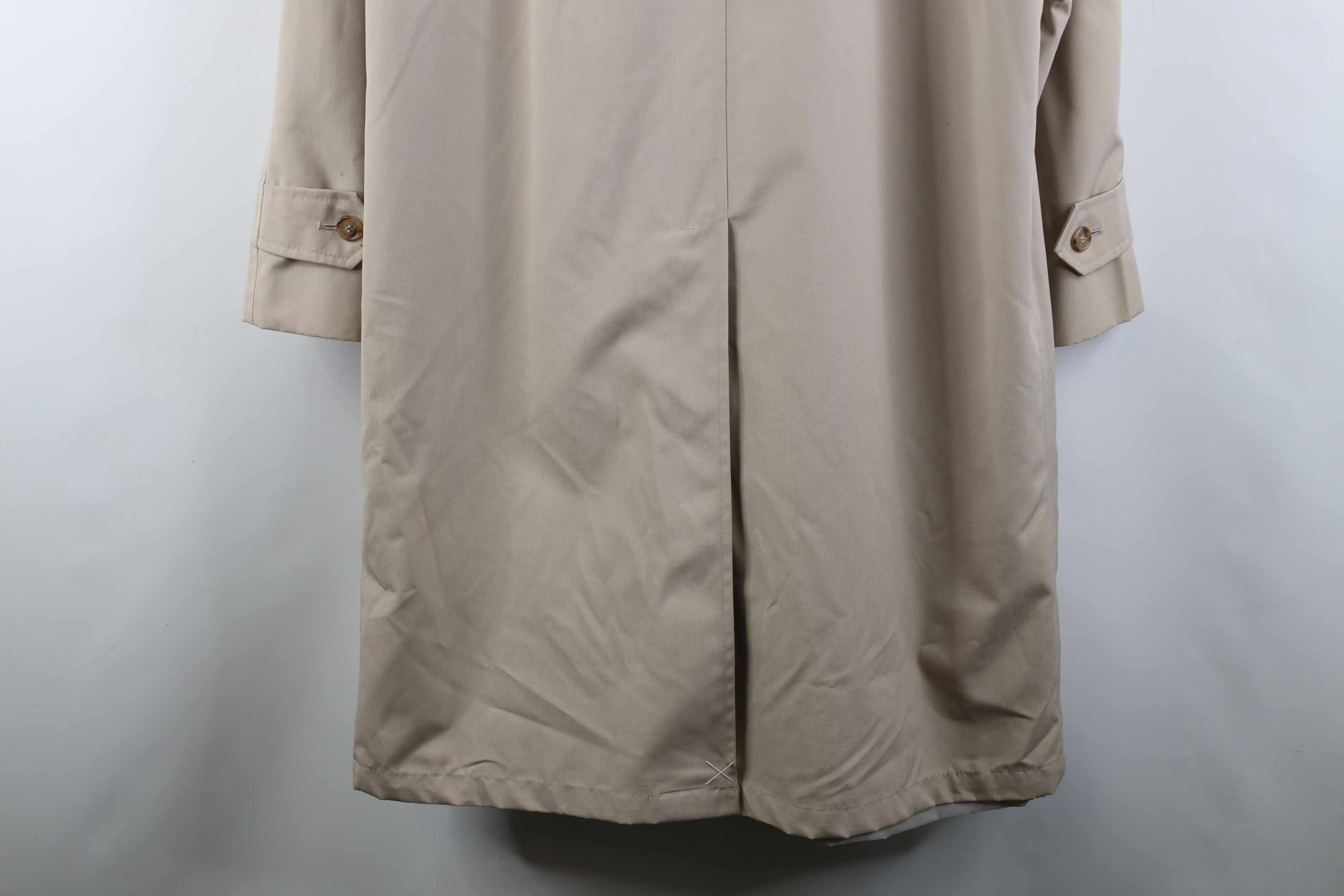 Vintage Vintage 70s Streetwear Button Trench Coat Rain Jacket Beige Size US L / EU 52-54 / 3 - 14 Thumbnail