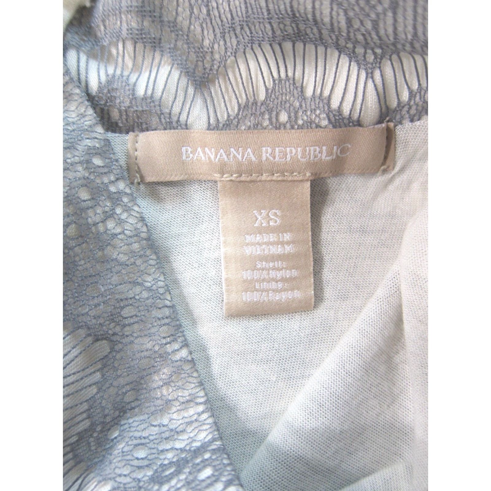 Banana Republic Banana Republic Grey Lace Stretch Mock Neck Sleeveless Blouse Top Shirt Women XS Size XS / US 0-2 / IT 36-38 - 3 Thumbnail