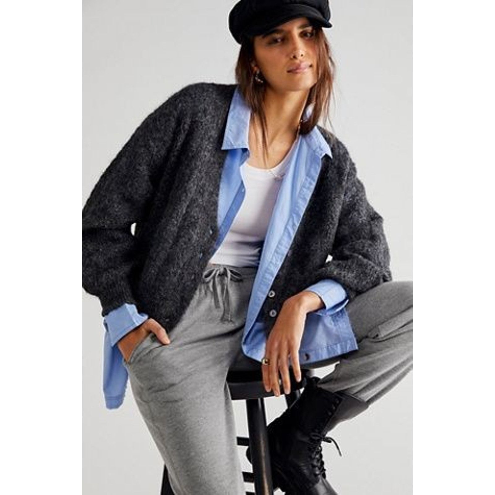 Free People New Free People Amelia Cardi ALPACA SWEATER $148 XS Gray Size XS / US 0-2 / IT 36-38 - 1 Thumbnail