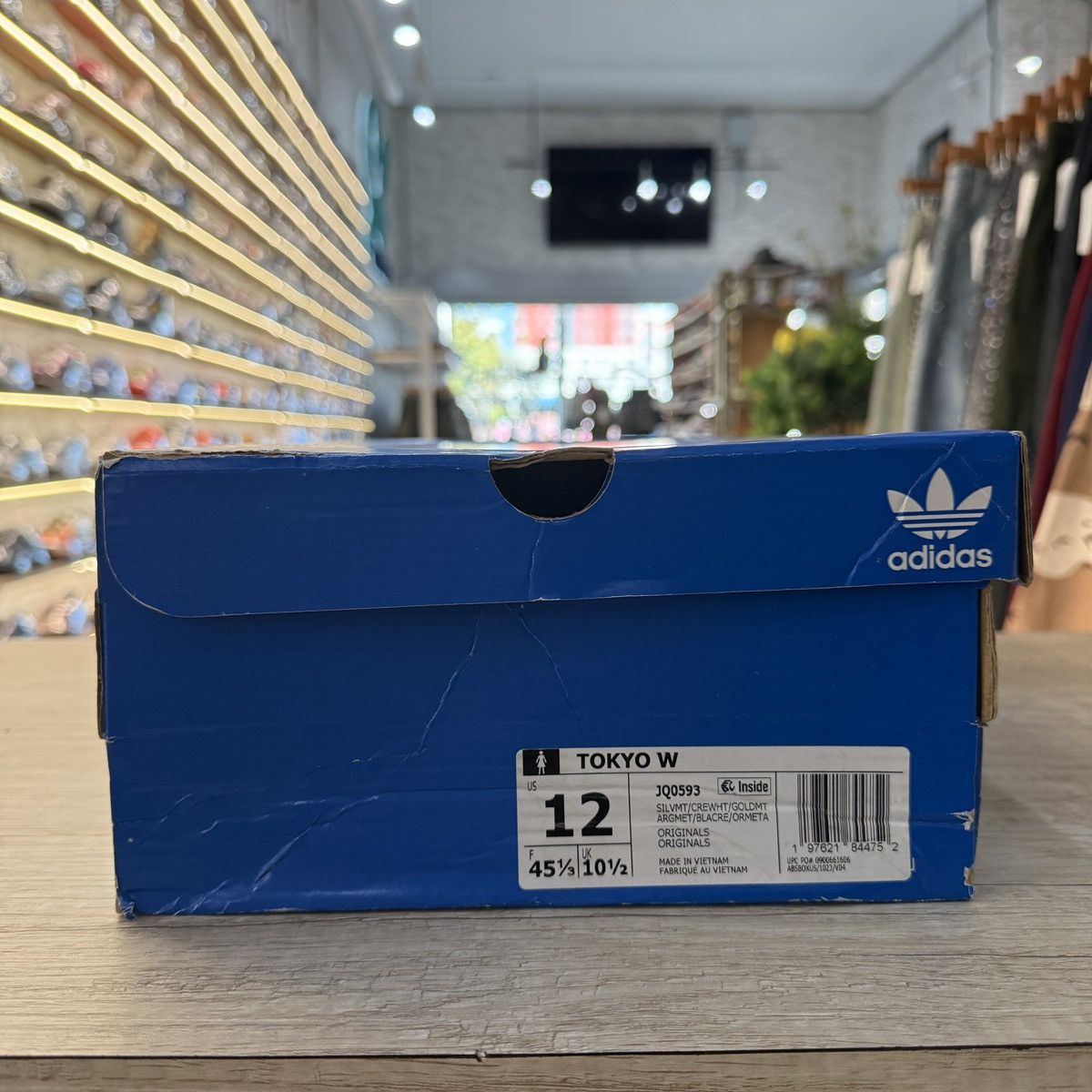 Other Adidas Tokyo Silver Metallic Cream White Size US 11 / EU 44 - 6 Thumbnail