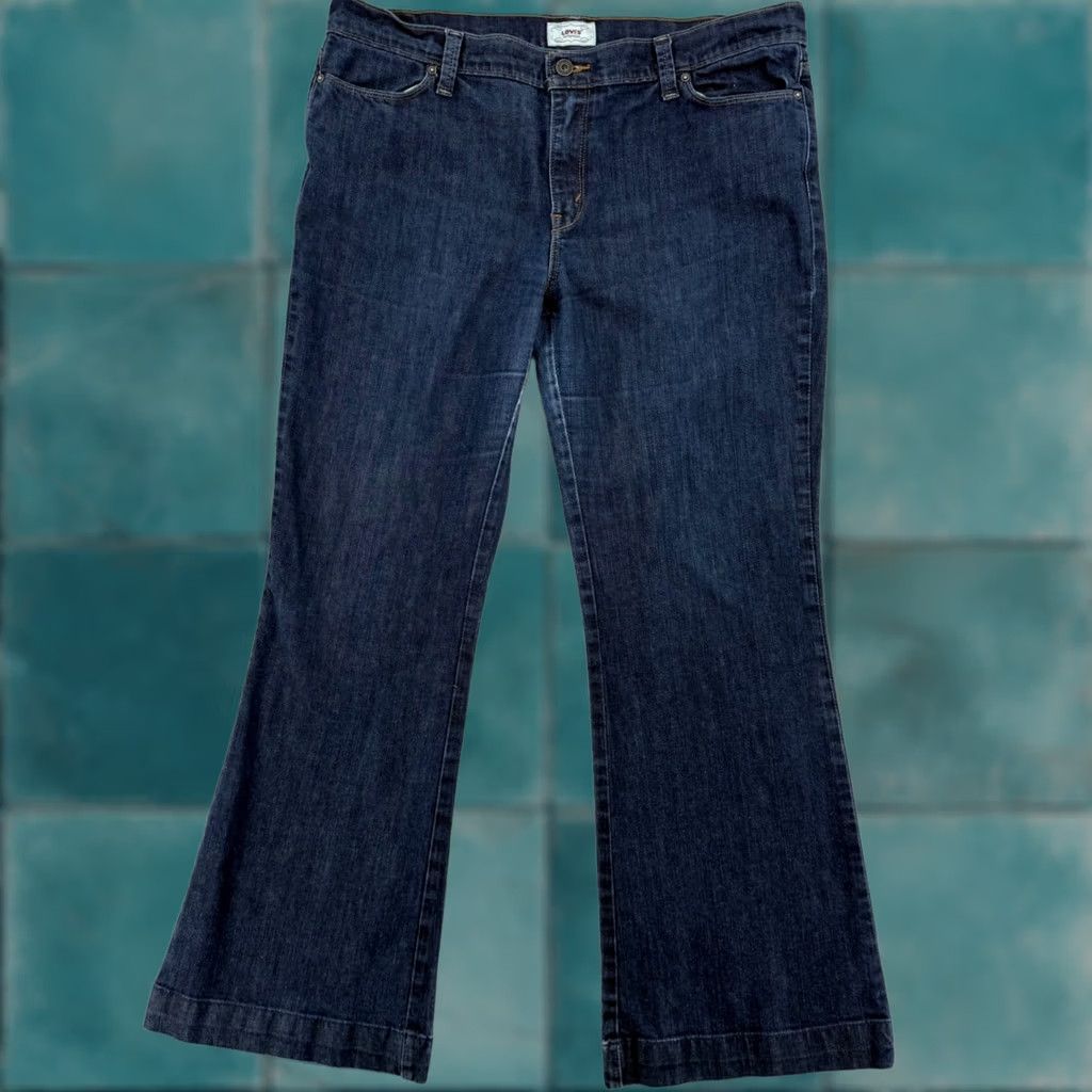 Levi's Levi's 544 Ultimate Lift Flare Jeans Dark Wash Denim Womens Size 16 Medium Size 38" / US 16 / IT 52 - 1 Thumbnail