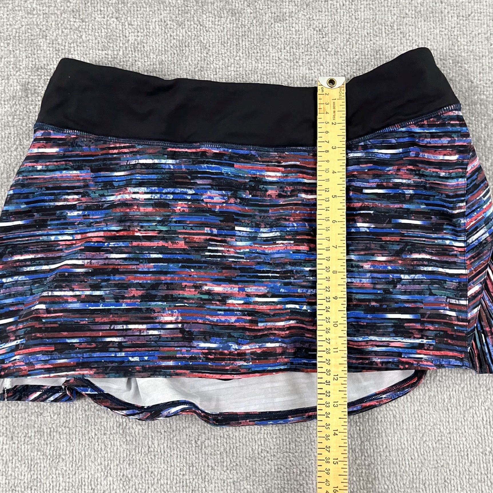 Lululemon Lululemon Play Off The Pleats Skirt Skort Women Size 10/12 Hinshu Alpine Running Multicolor Geometric Pattern Athletic Activewear Casual Womens Size 32" / US 10 / IT 46 - 4 Thumbnail