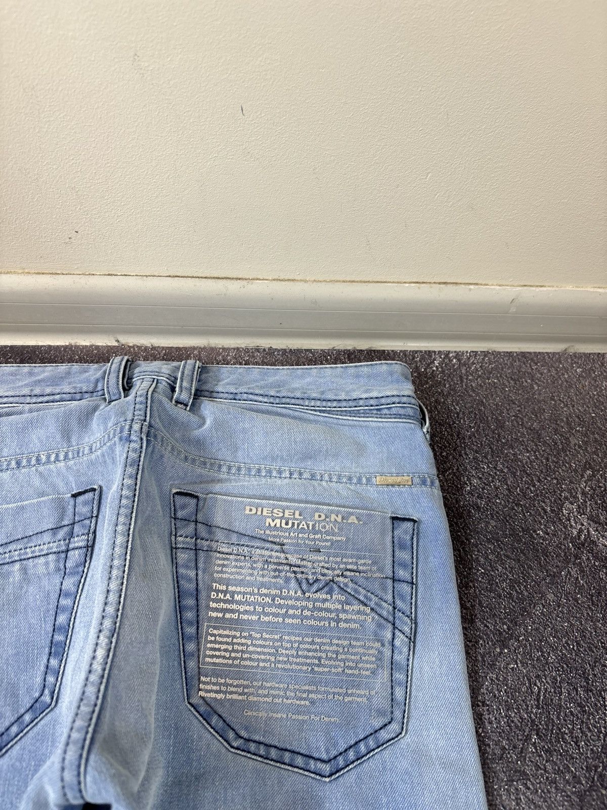 Diesel Diesel Iakop NWT Men’s Regular Slim Tapered Blue Denim Jeans Size US 28 / EU 44 - 18 Thumbnail