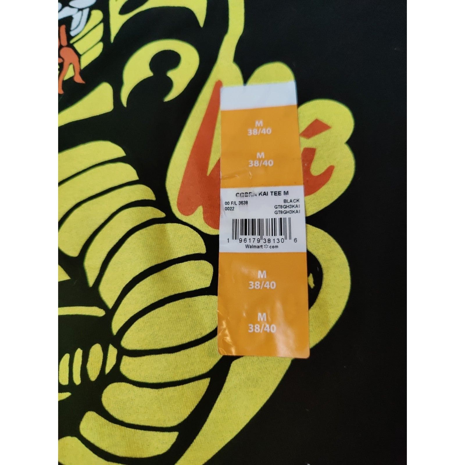 Other Cobra Kai Black/Yellow Tee T-Shirt M 38/40 2021 NEW Size US M / EU 48-50 / 2 - 7 Thumbnail