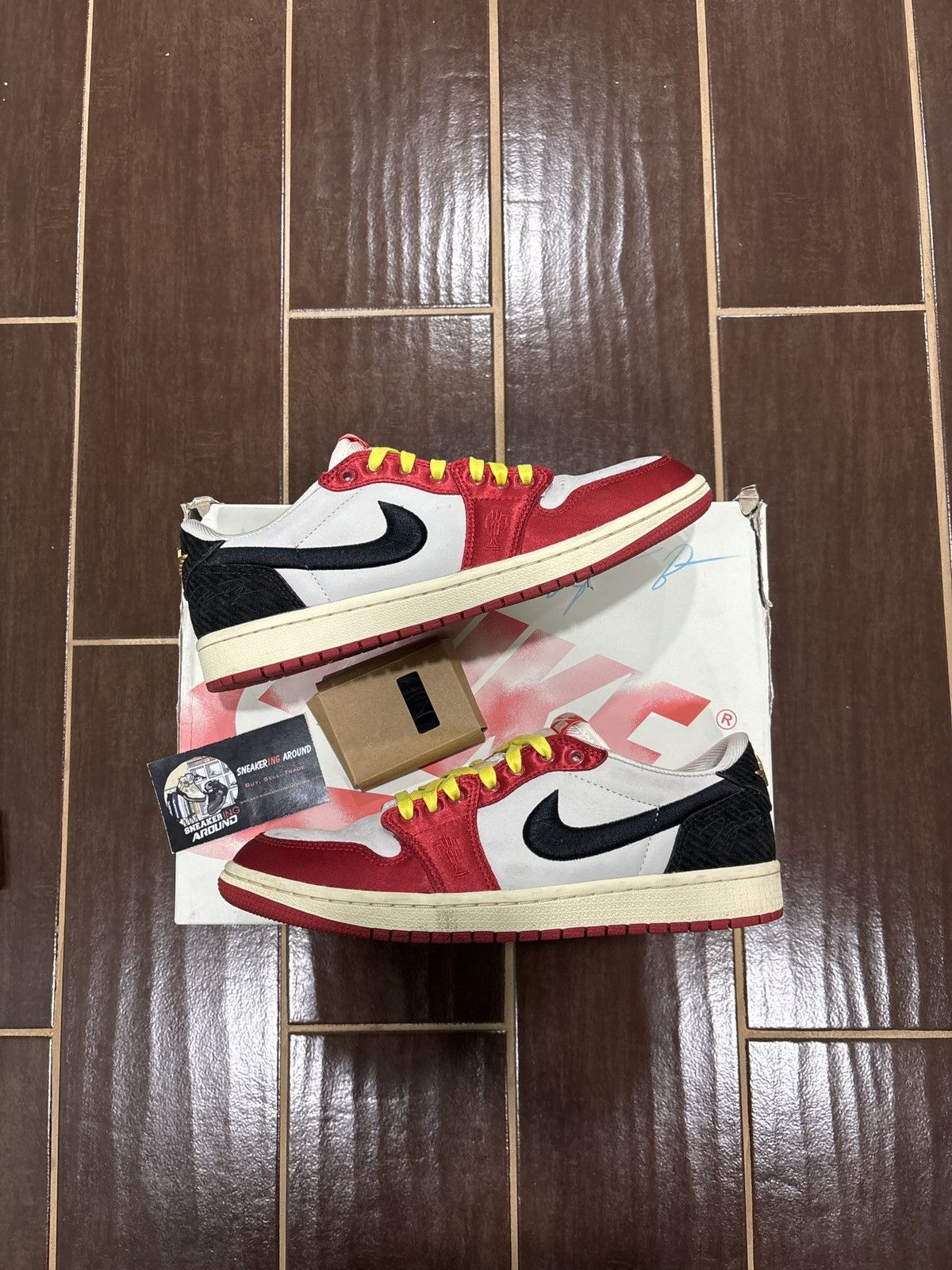 LIGHTLY WORN Trophy Room Jordan Low Rookie Card Away SZ