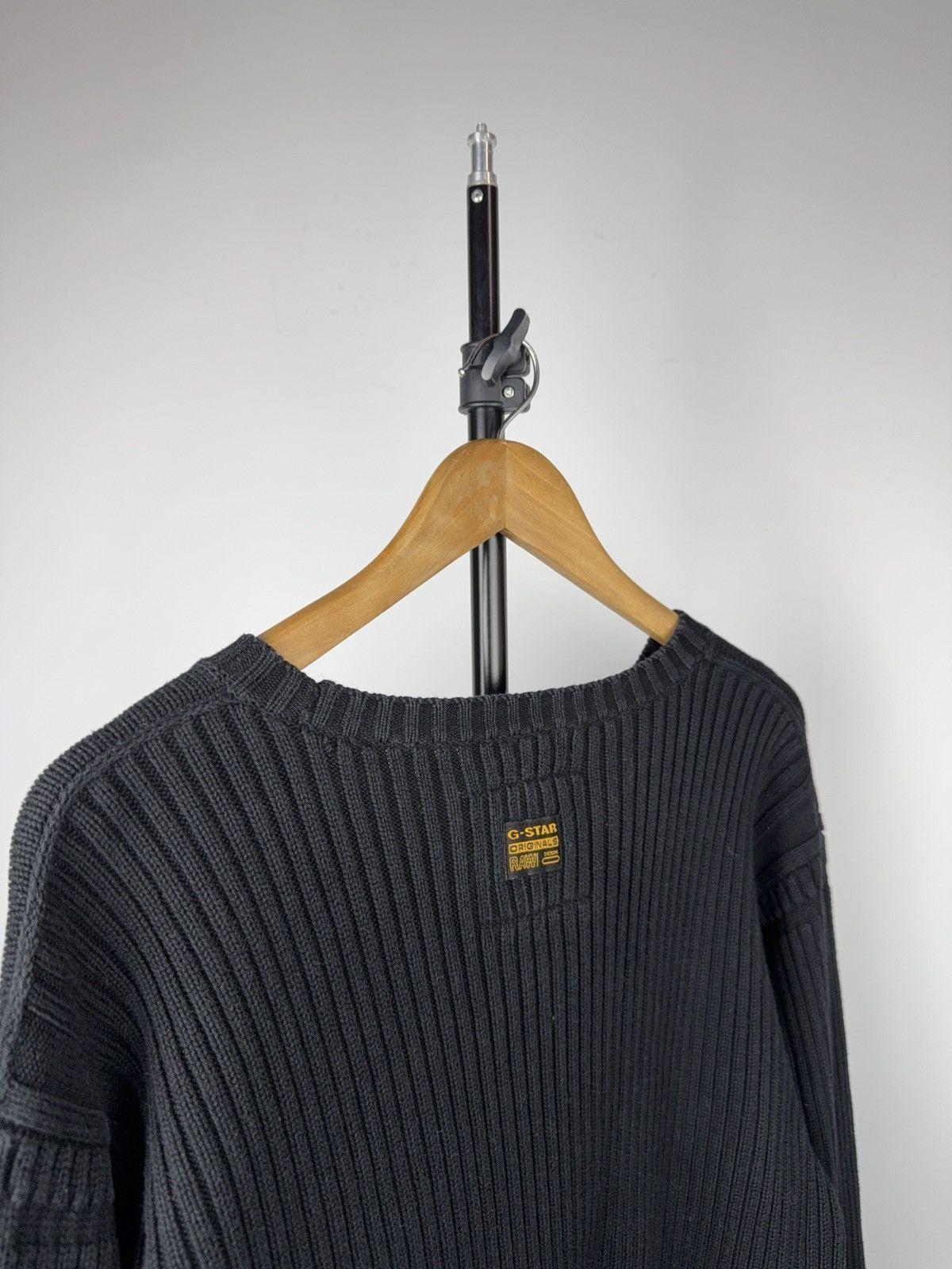G-Star Avant Garde 00s G-Star RAW Black Knit Sweater Embossed Logo Size US XL / EU 56 / 4 - 14 Thumbnail