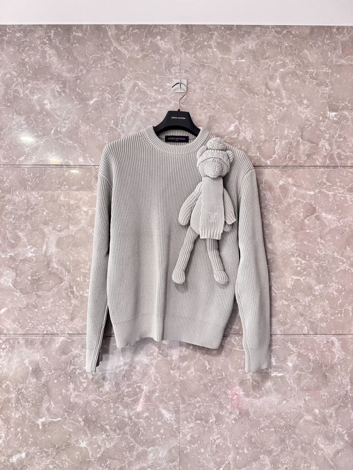 Louis Vuitton Louis Vuitton Teddy Bear Knit Sweater Size S / US 4 / IT 40 - 1 Thumbnail